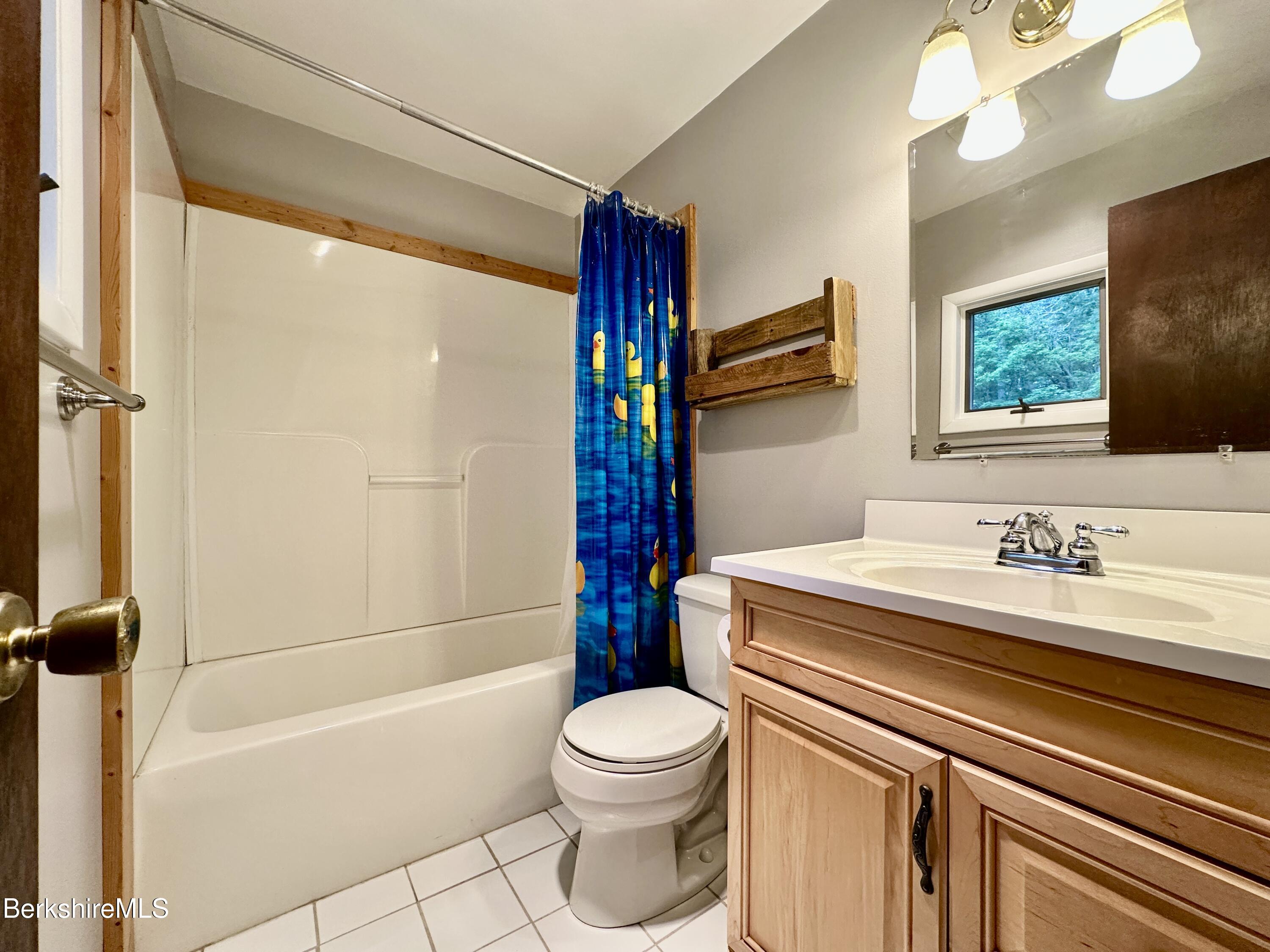 809 Leonhardt Rd