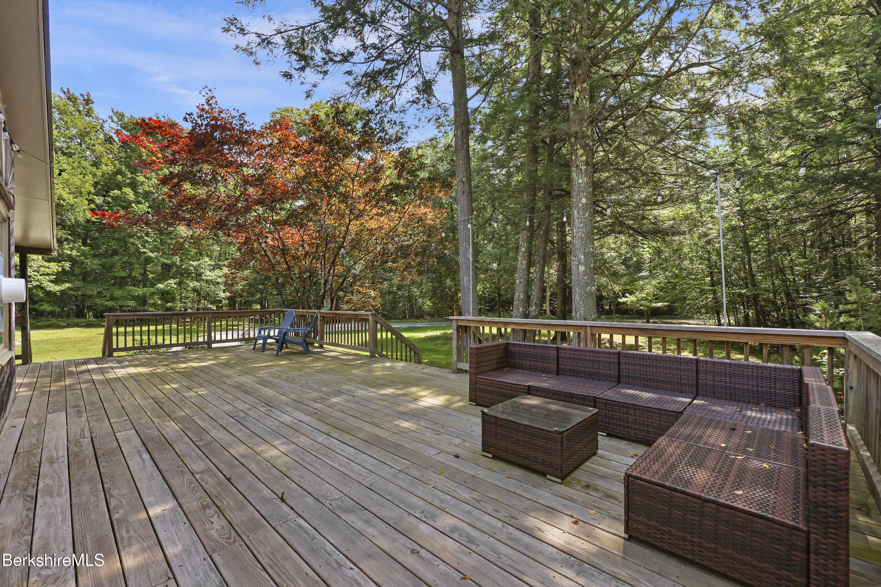 809 Leonhardt Rd