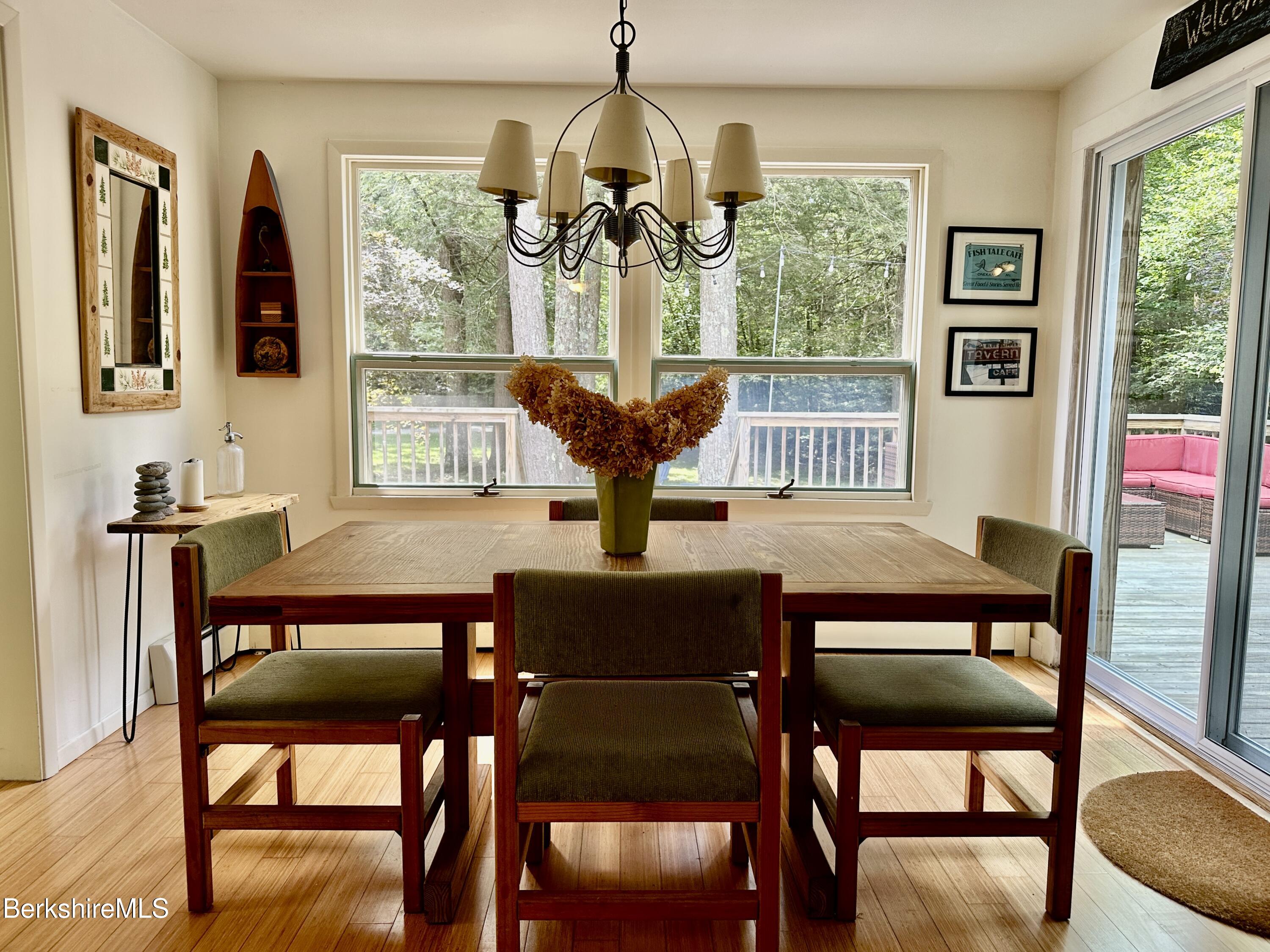 809 Leonhardt Rd