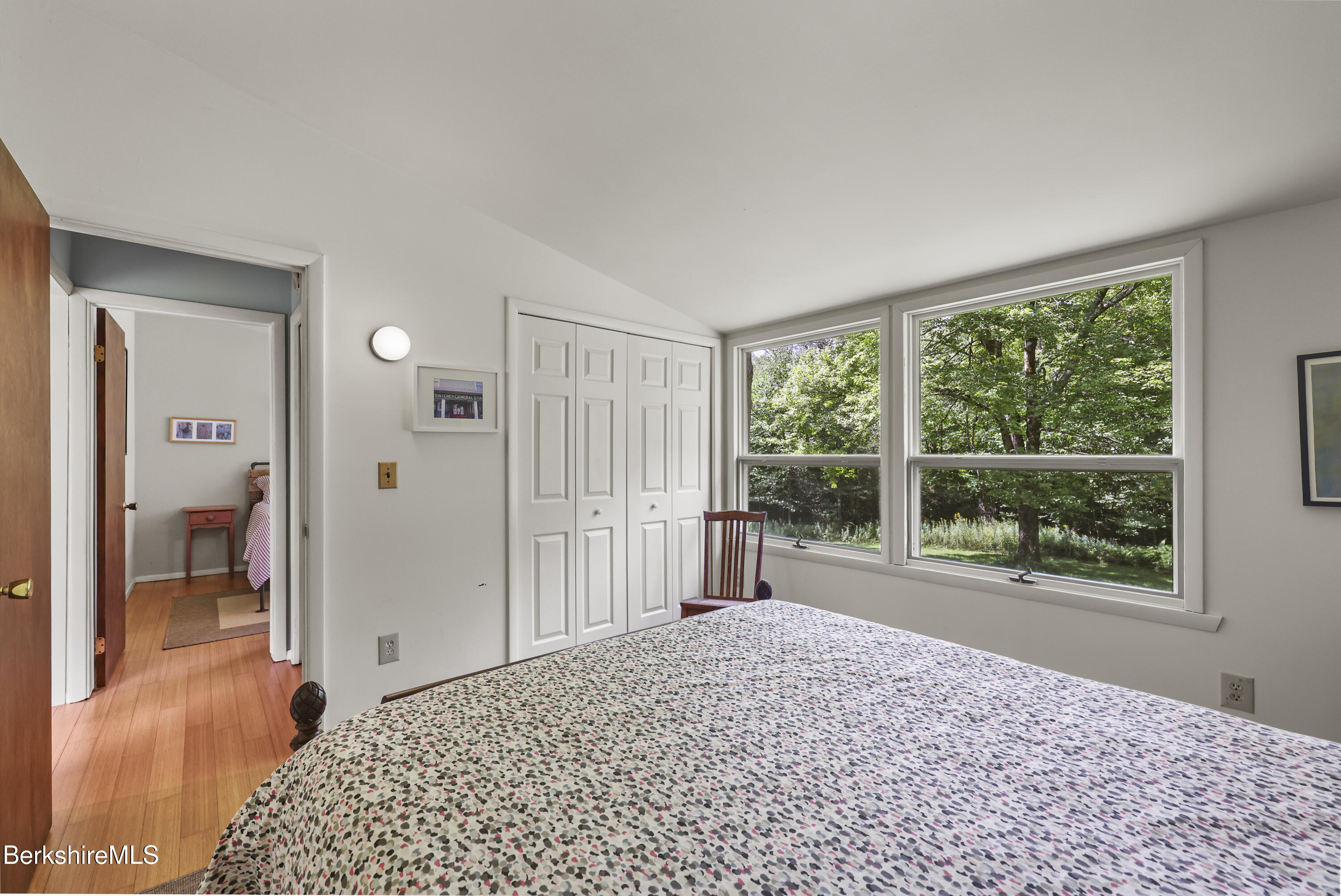 809 Leonhardt Rd