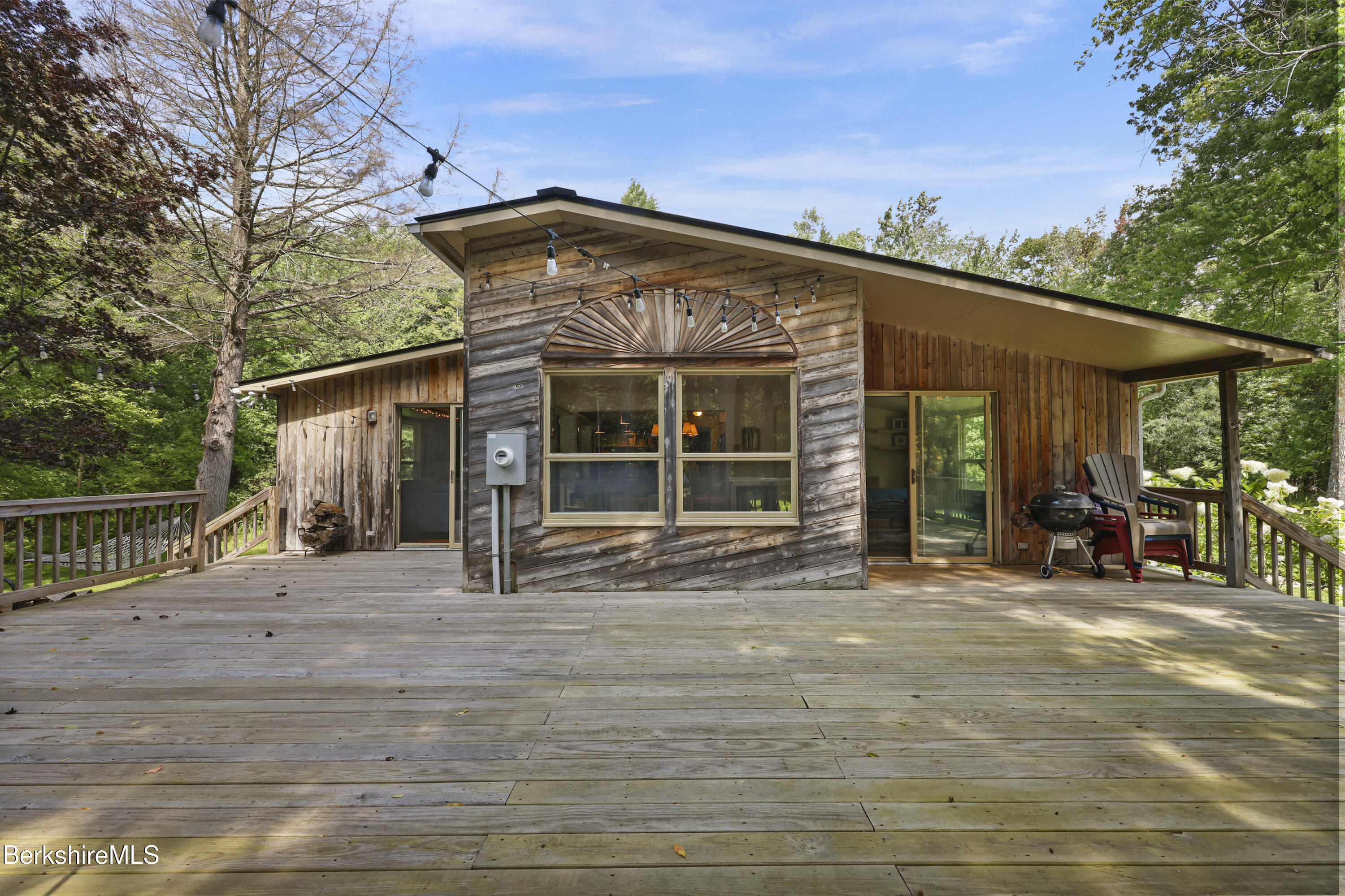 809 Leonhardt Rd