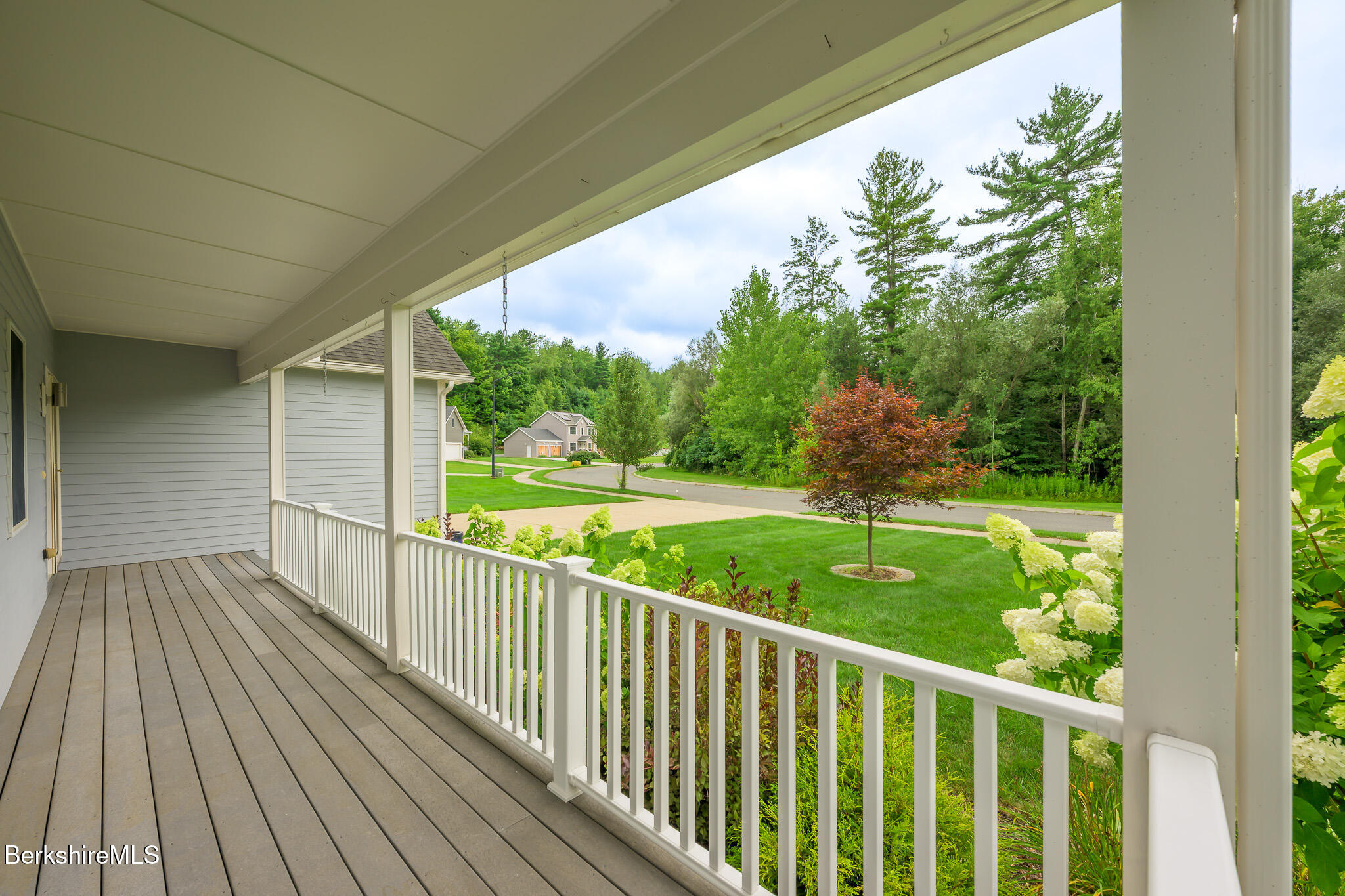 208 Karen Dr