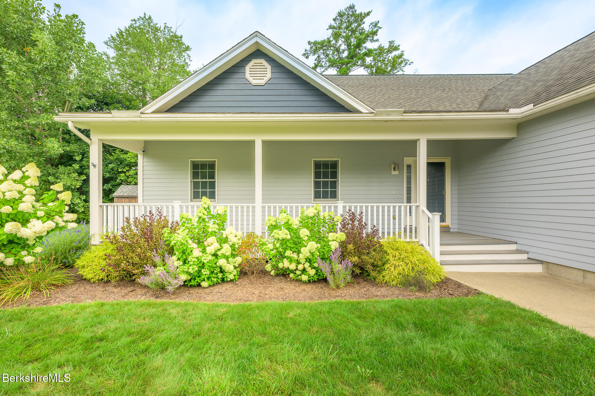 208 Karen Dr