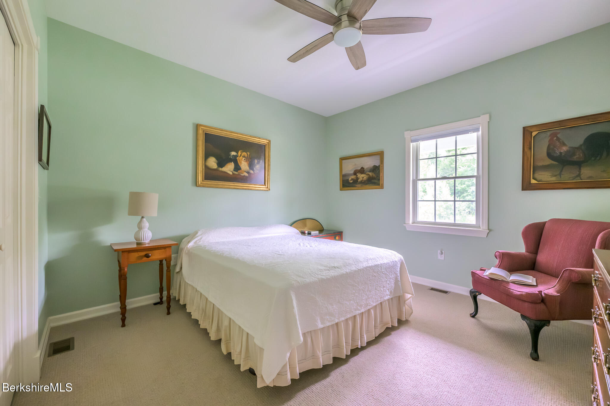 208 Karen Dr