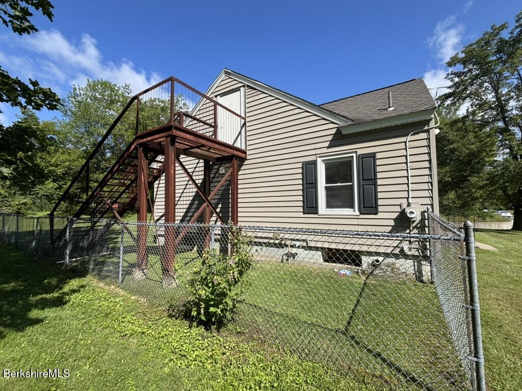 1303 North St