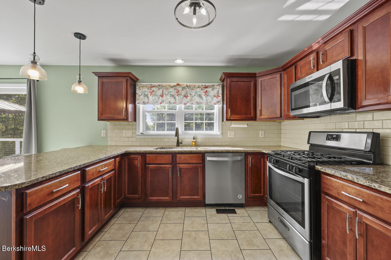 19 Terrace Dr