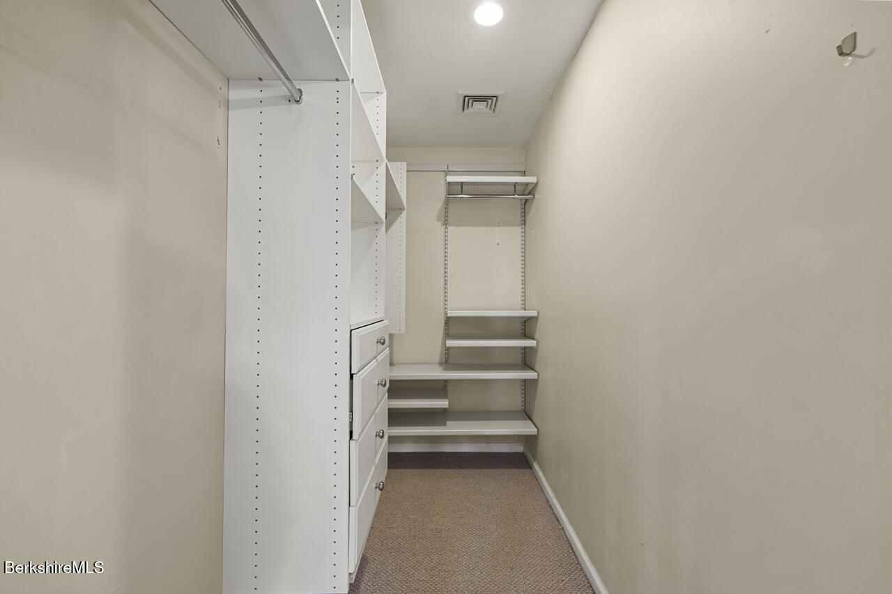 19 Terrace Dr