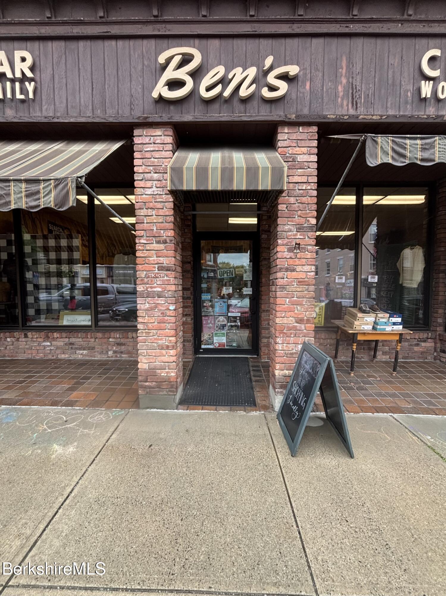 68 Main St