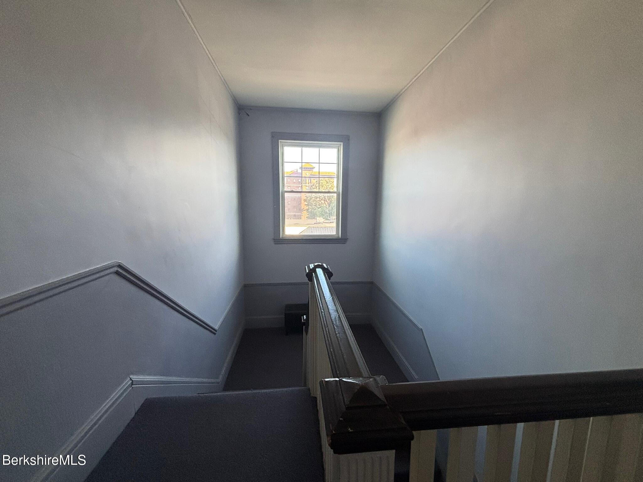 10 Taconic St