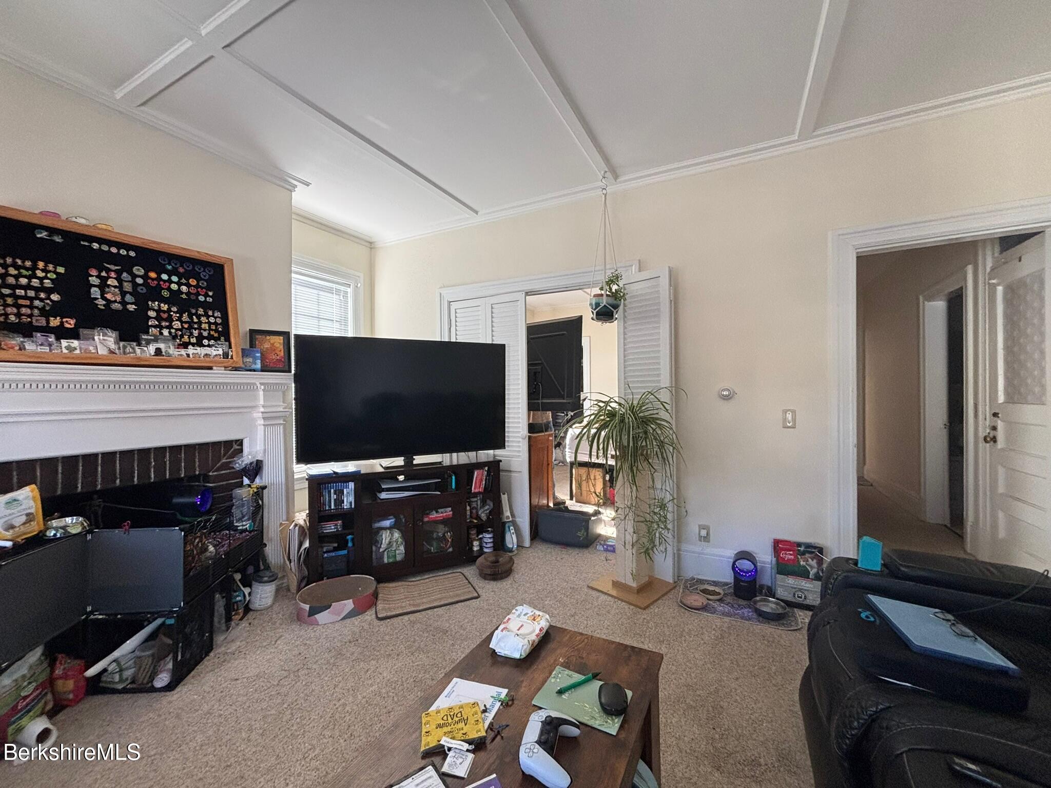 10 Taconic St