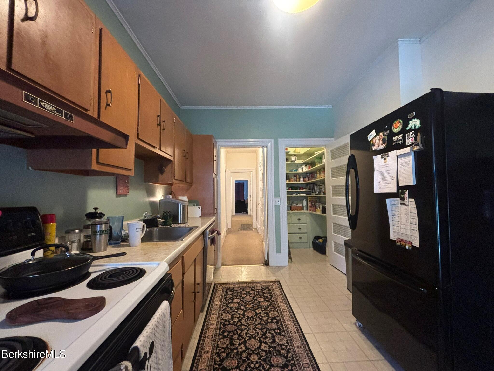 10 Taconic St