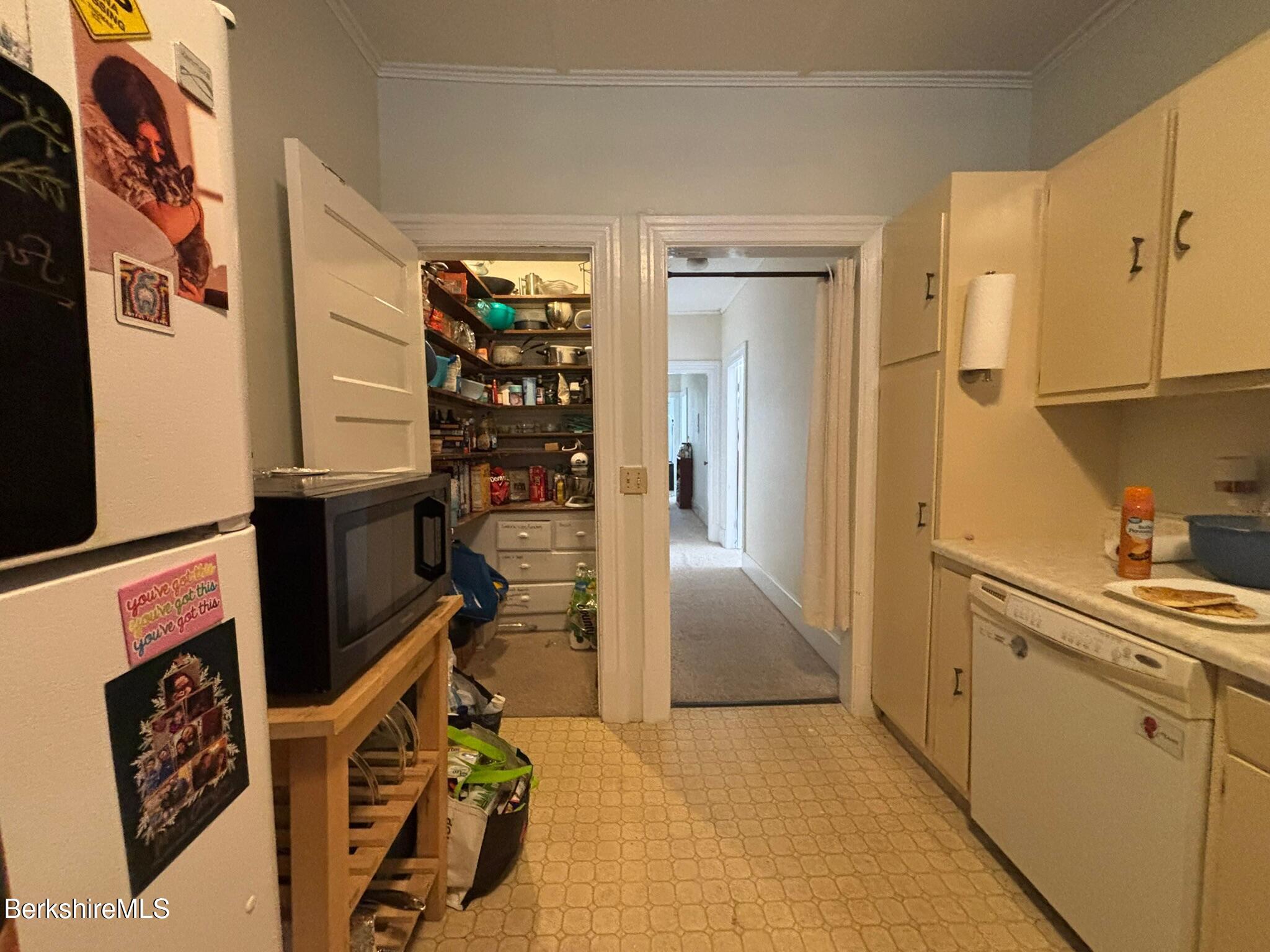 10 Taconic St