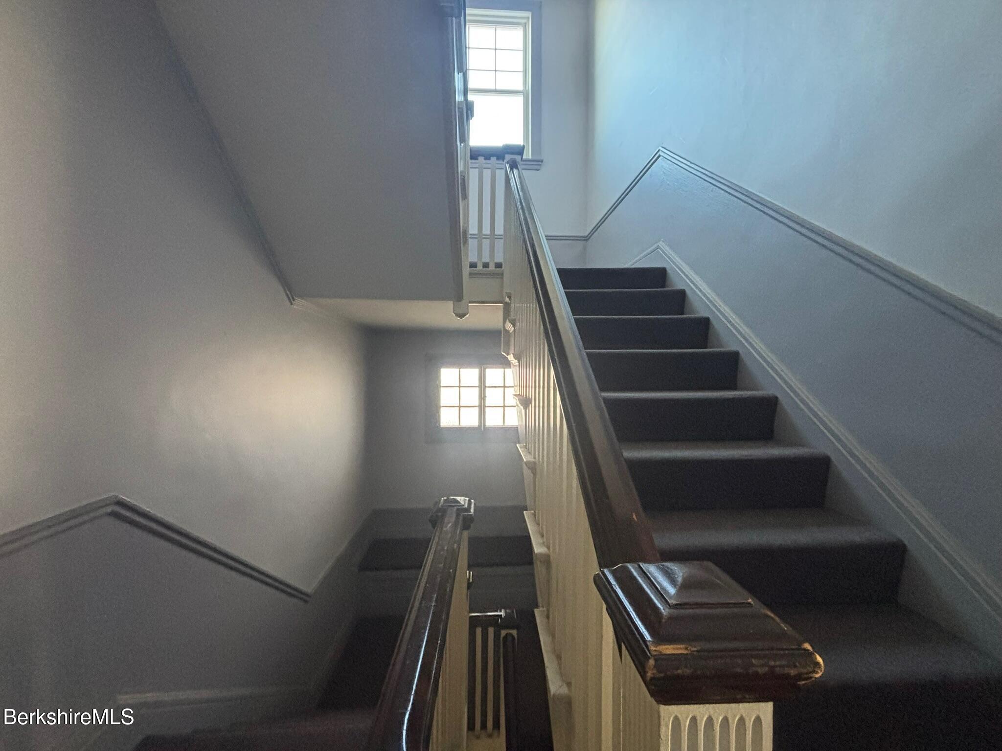 10 Taconic St