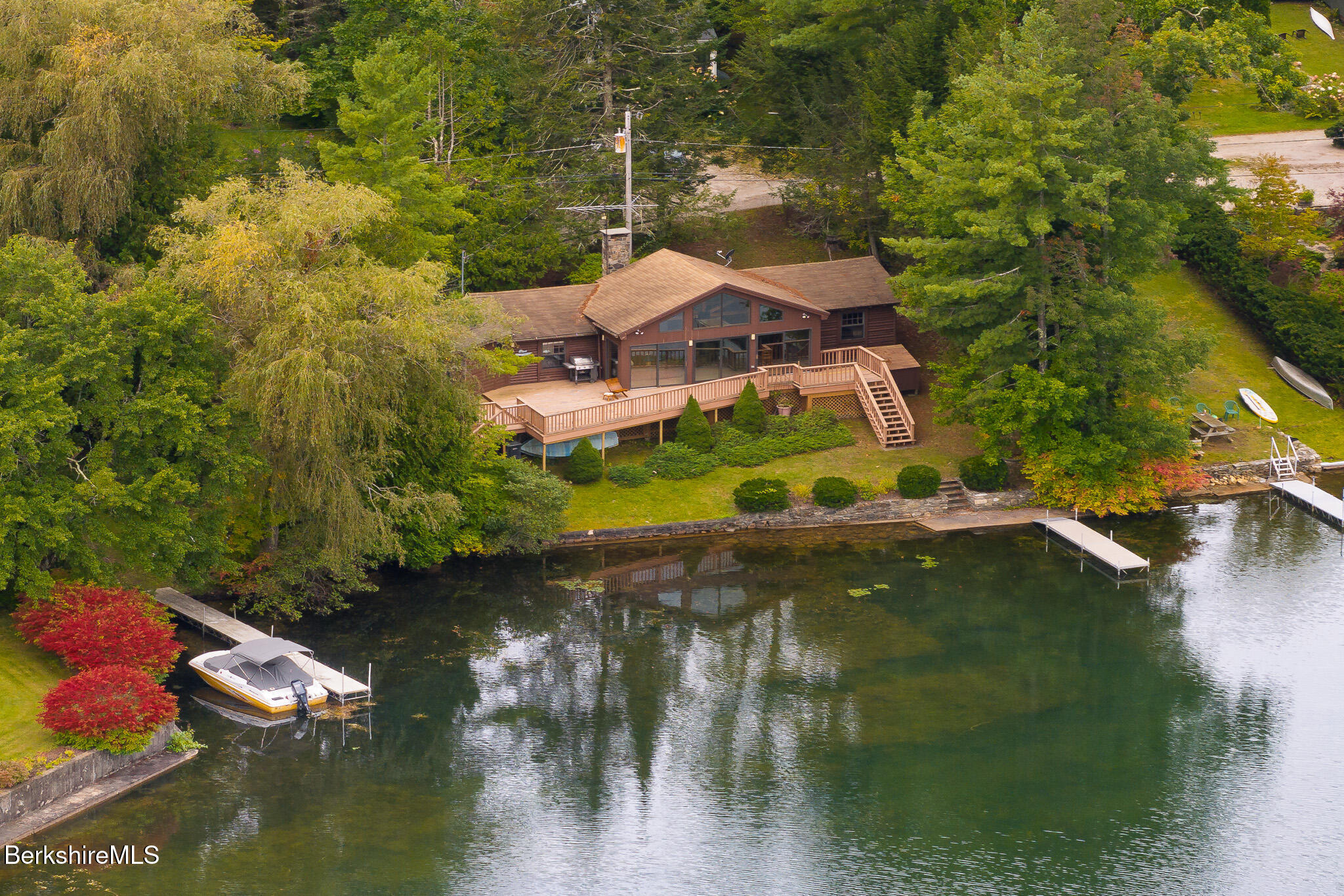 36 Lakeside Rd