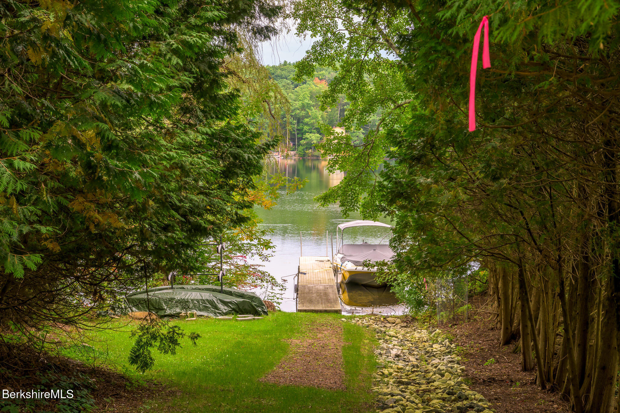 36 Lakeside Rd