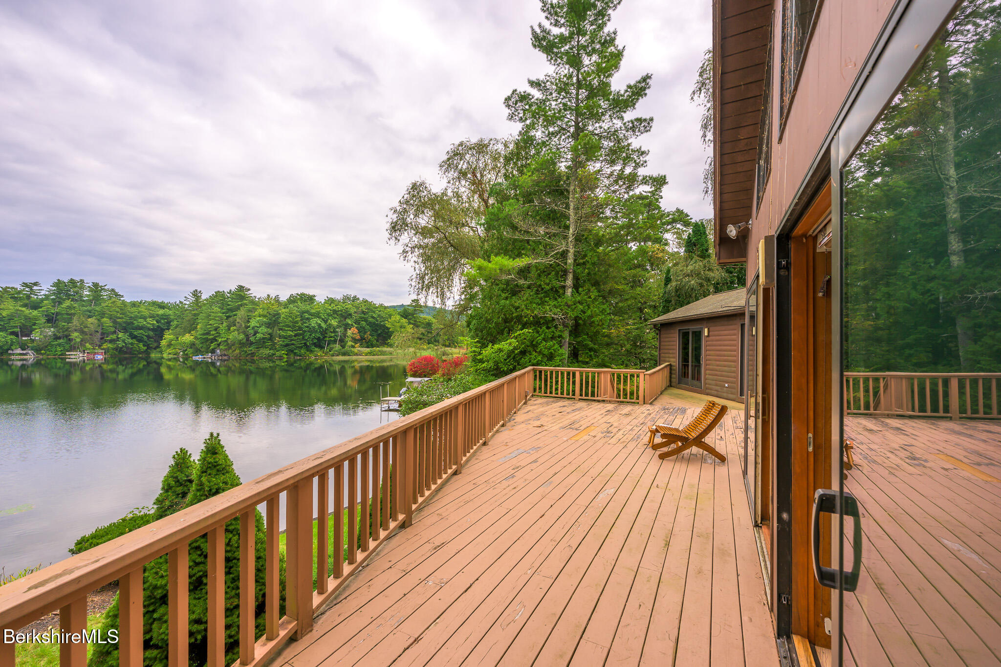 36 Lakeside Rd