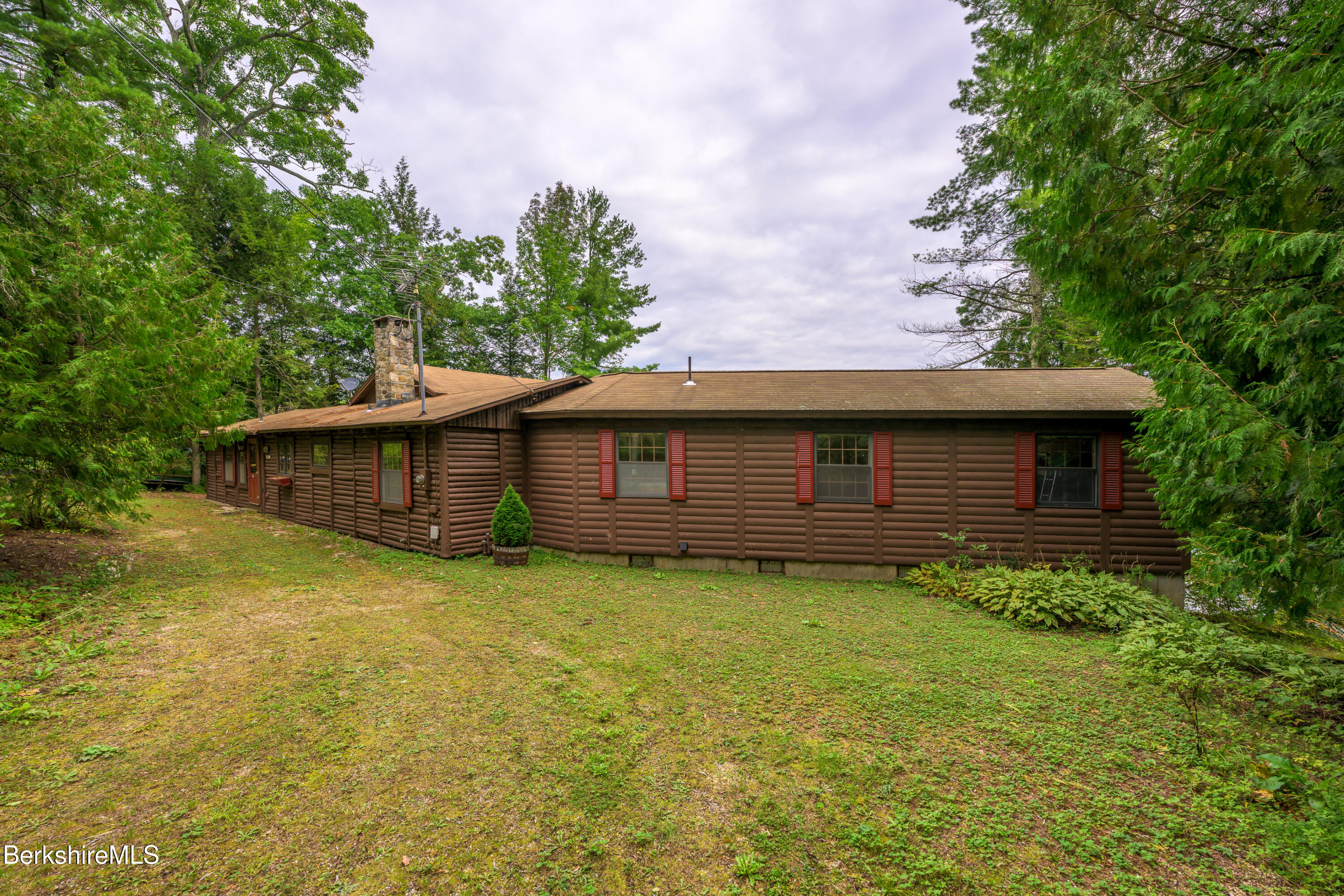 36 Lakeside Rd