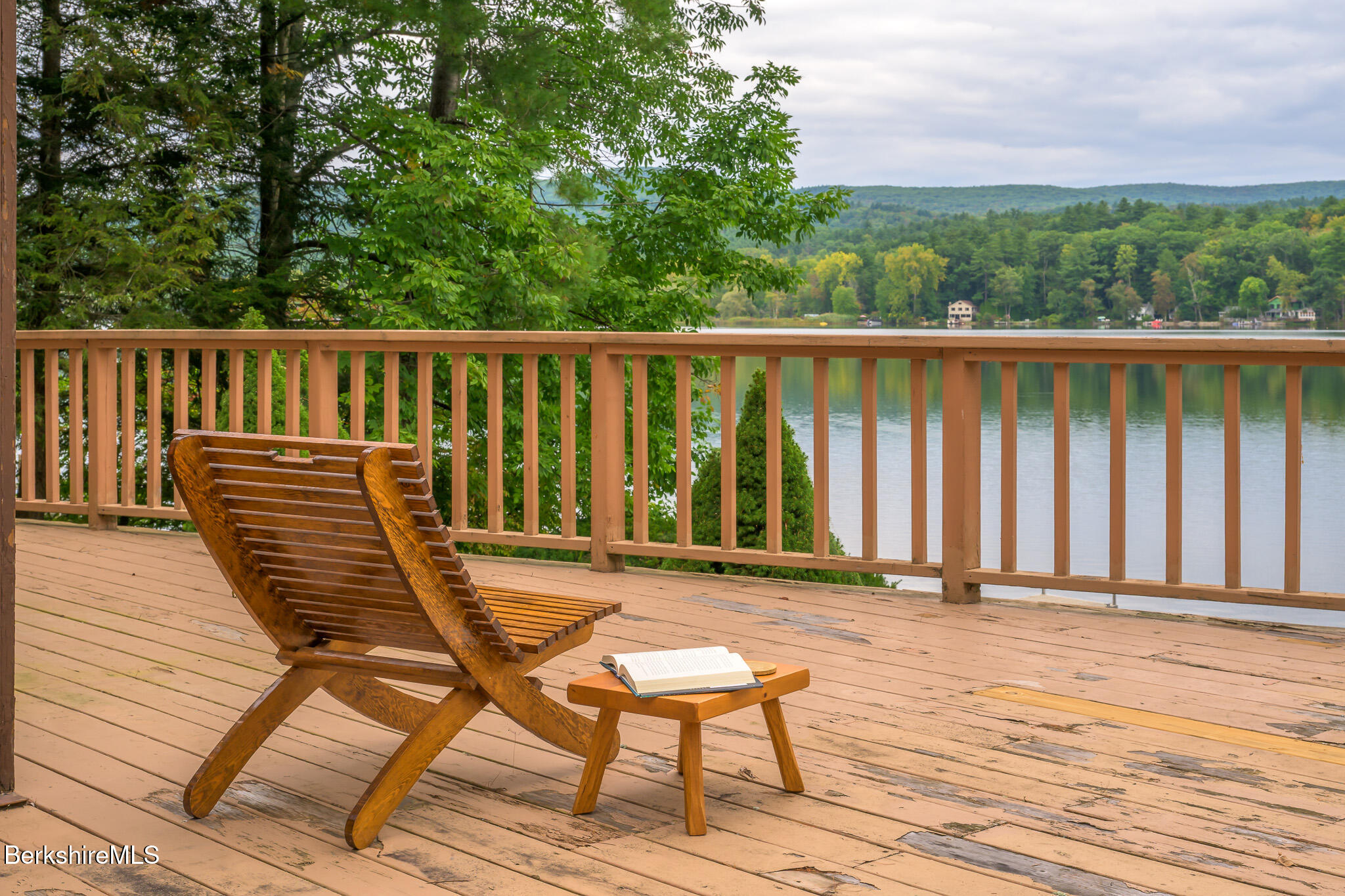 36 Lakeside Rd