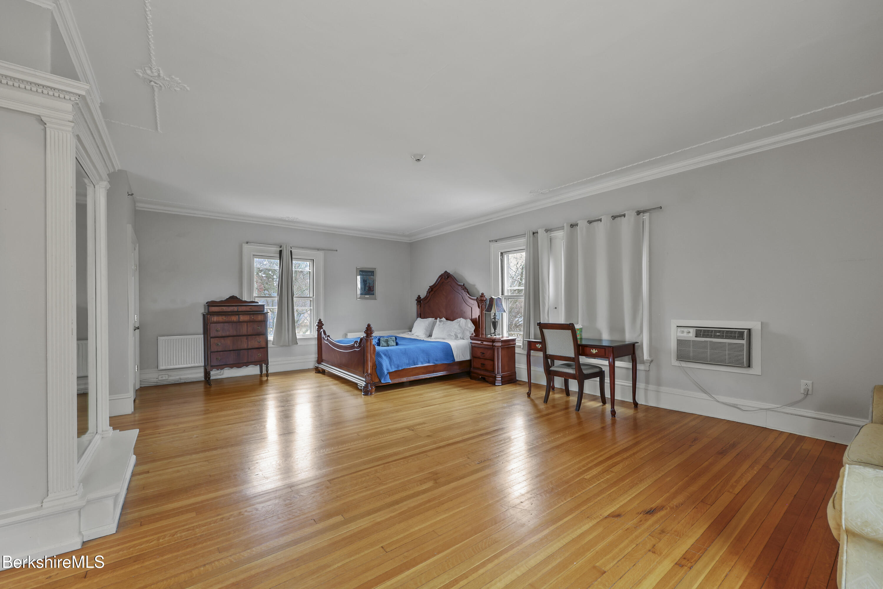 74 Wendell Ave