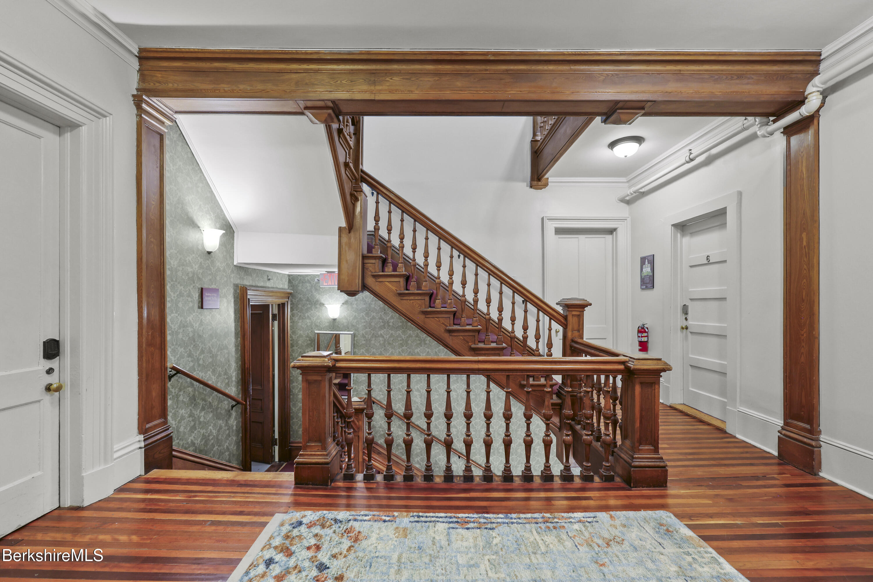 74 Wendell Ave