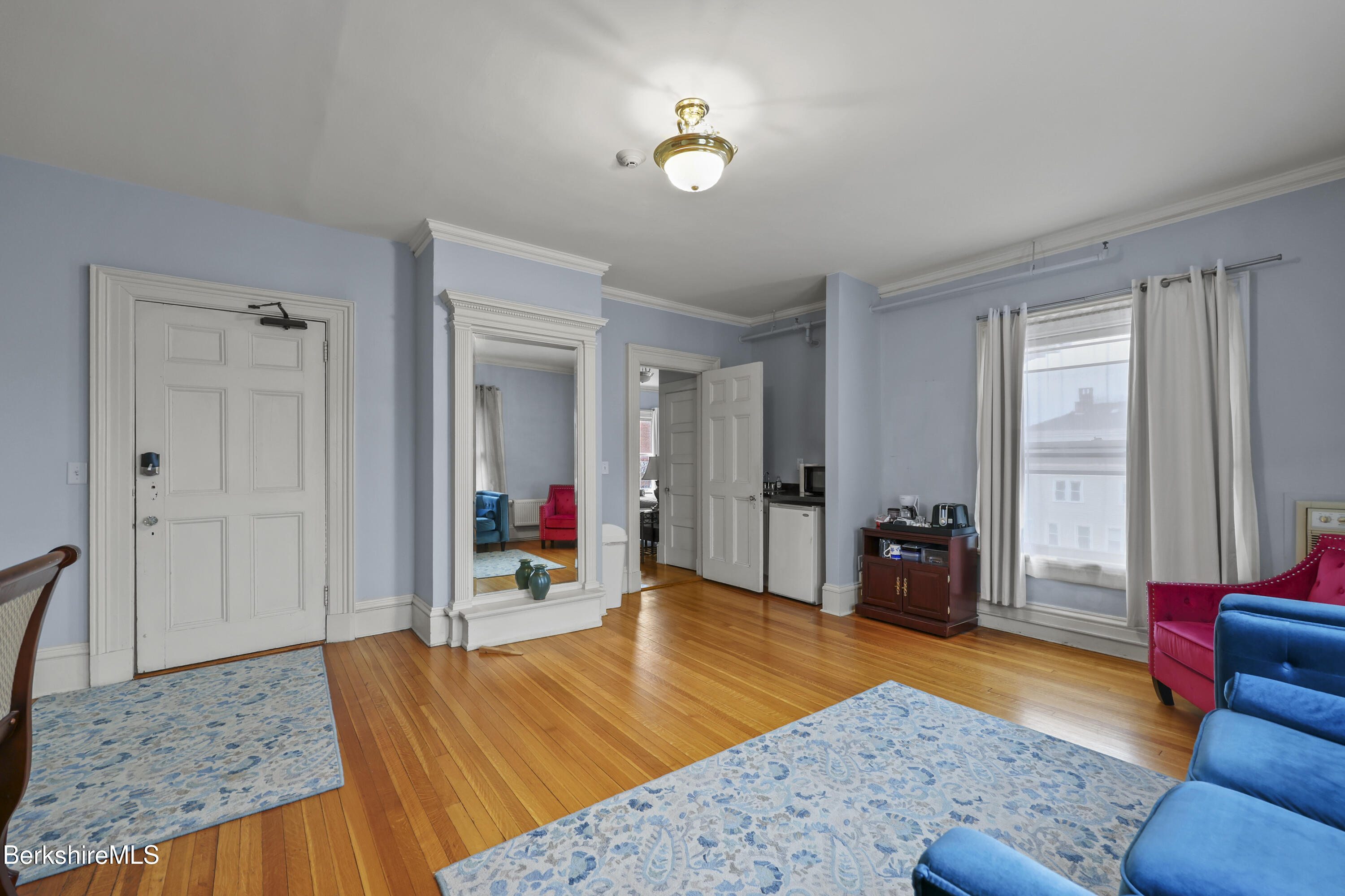 74 Wendell Ave