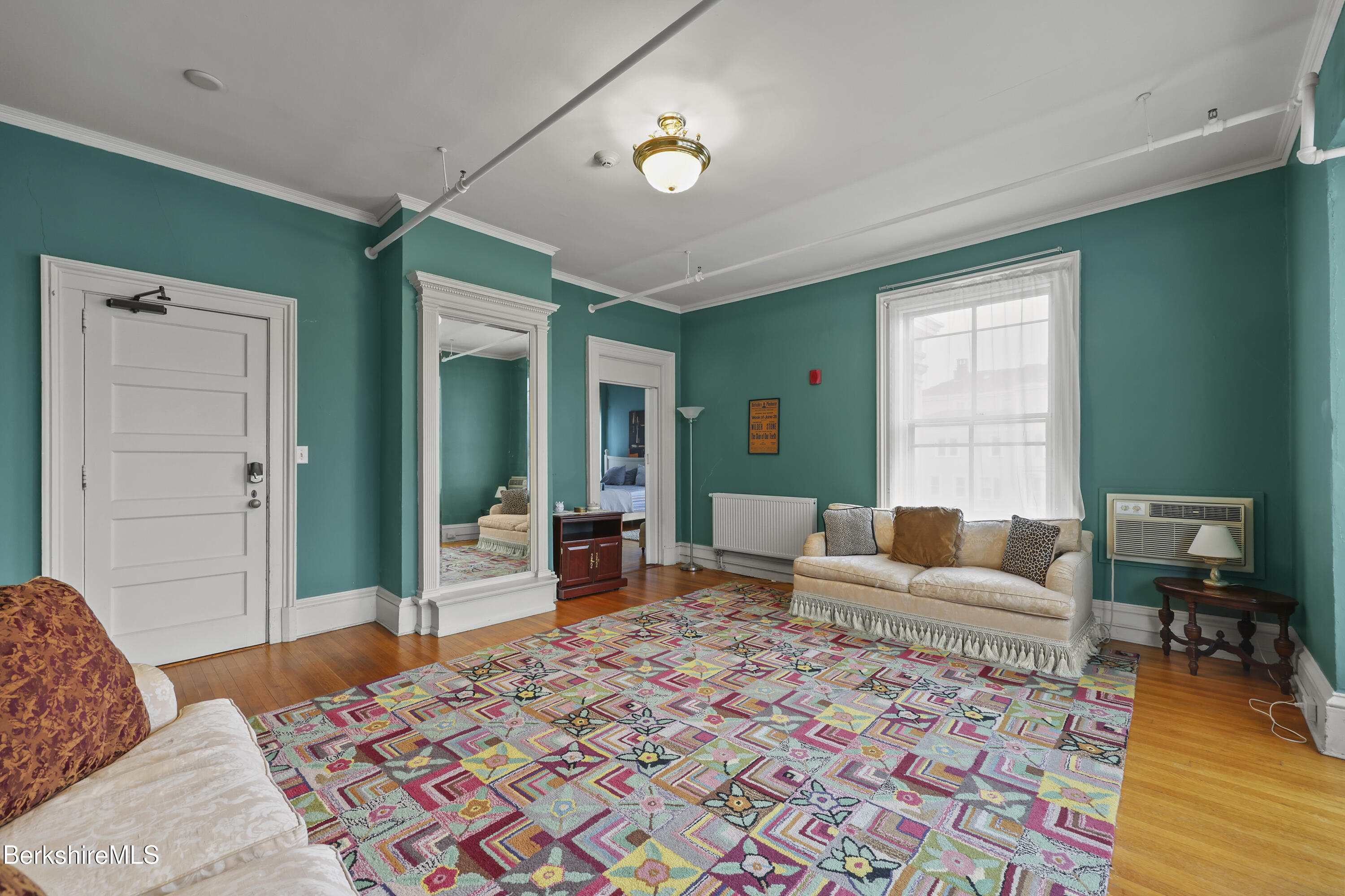 74 Wendell Ave
