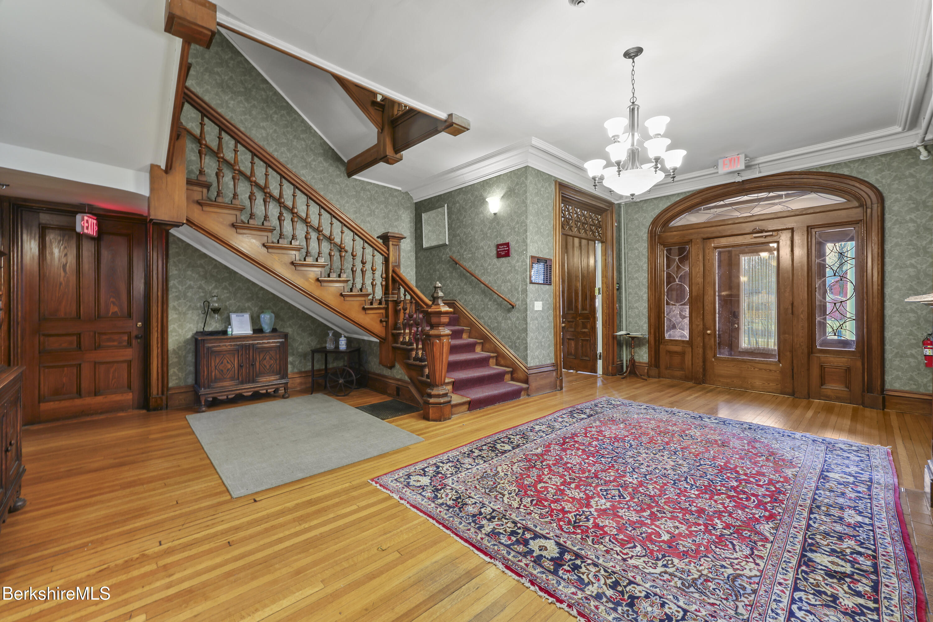 74 Wendell Ave