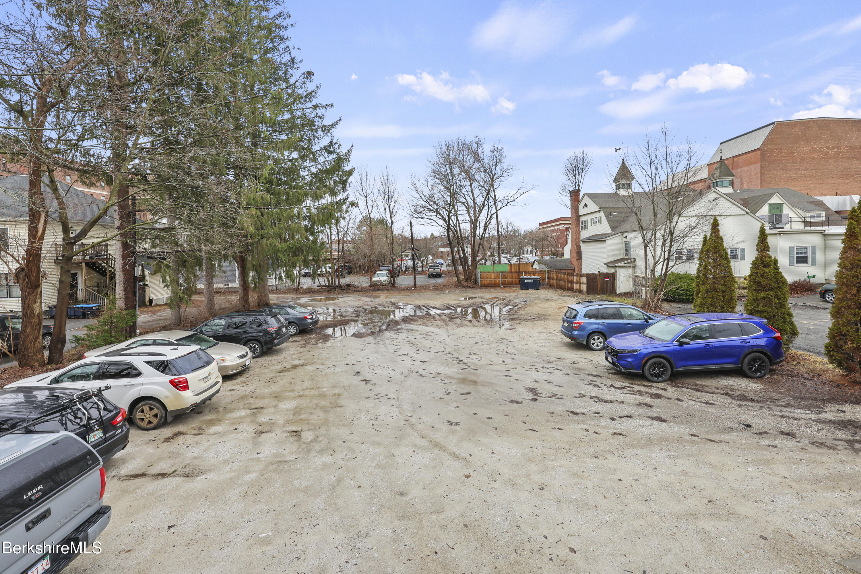 74 Wendell Ave