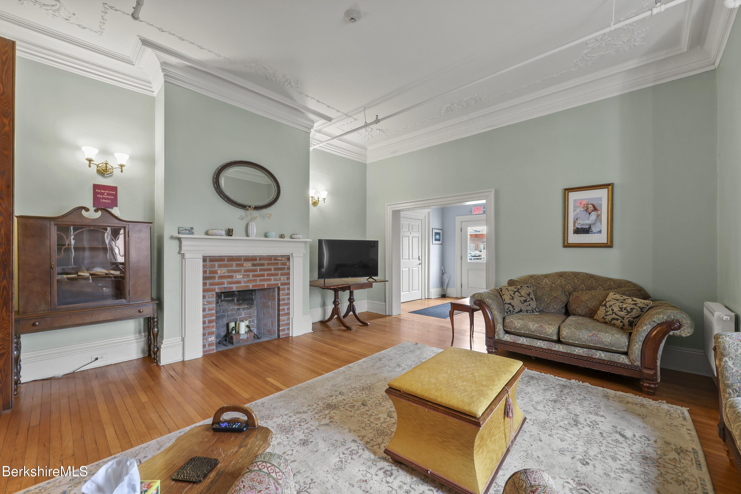 74 Wendell Ave