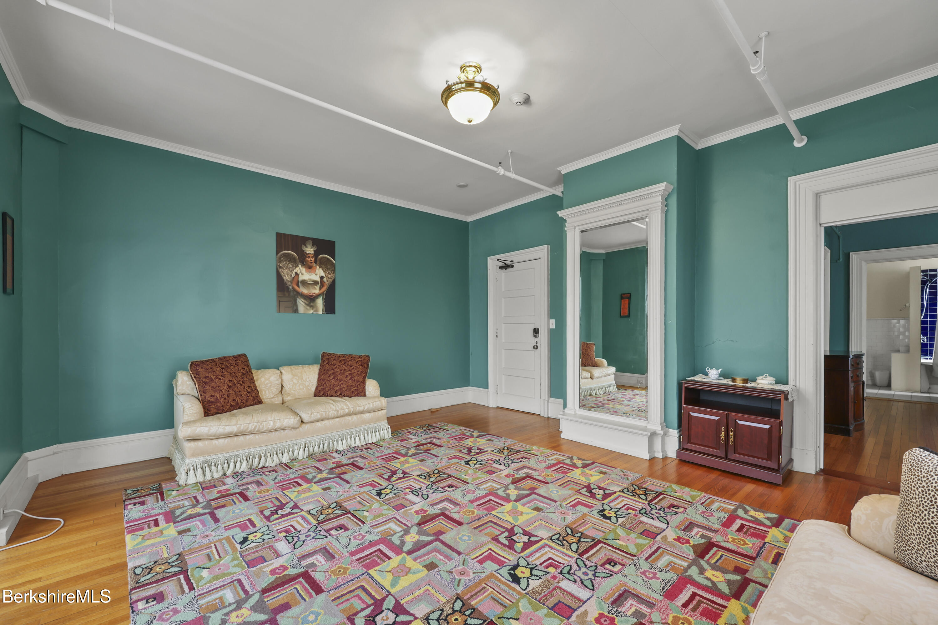 74 Wendell Ave
