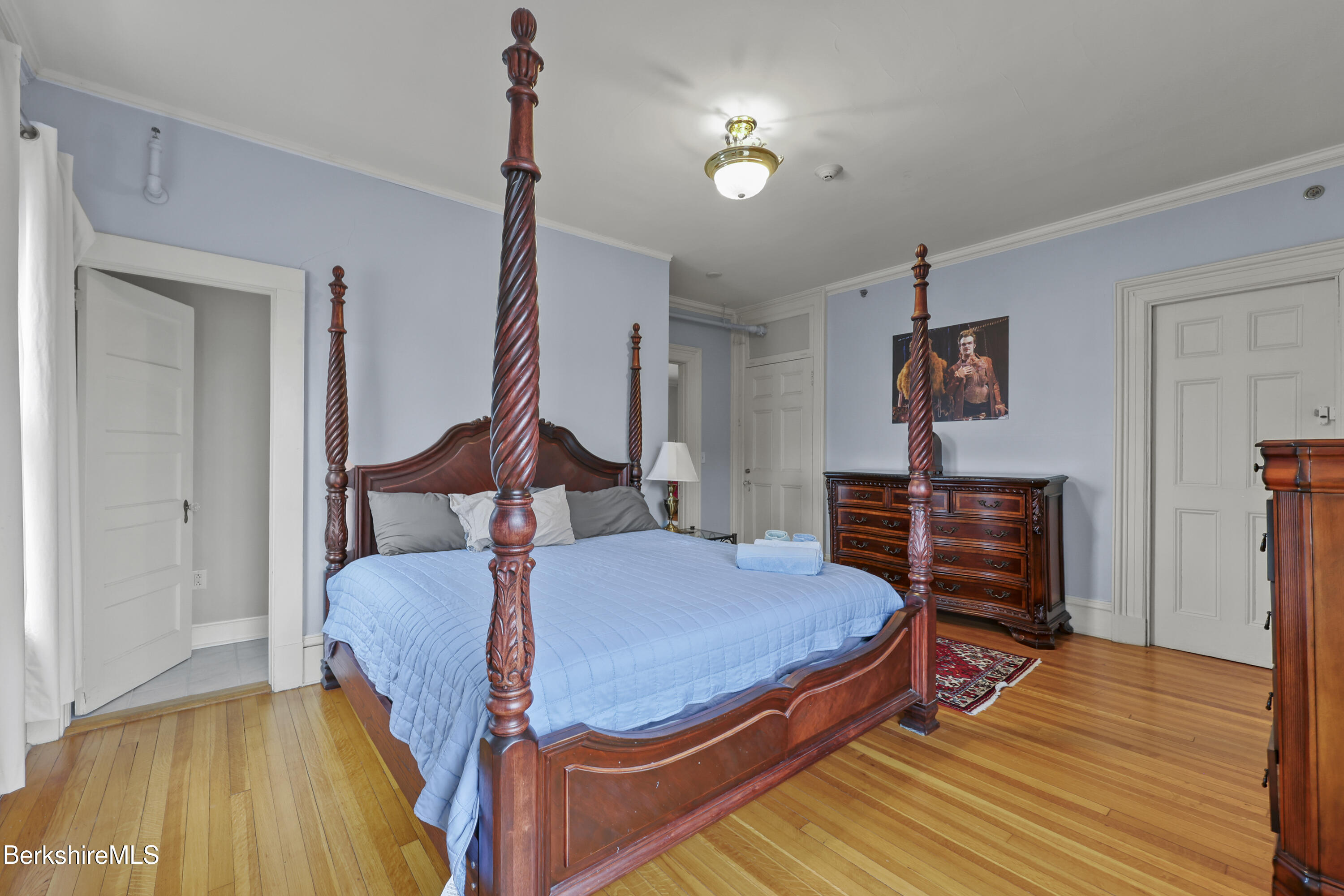 74 Wendell Ave
