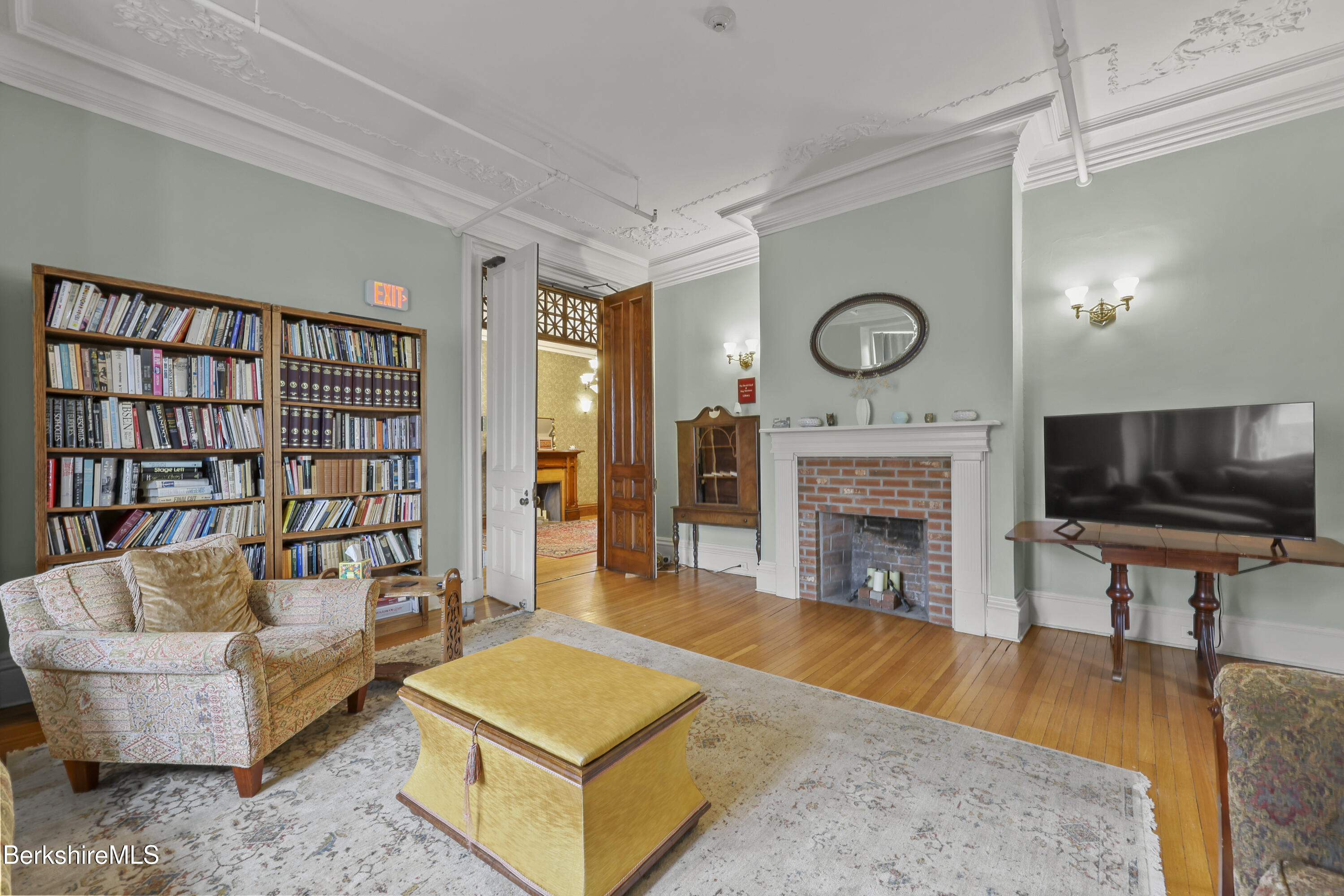 74 Wendell Ave