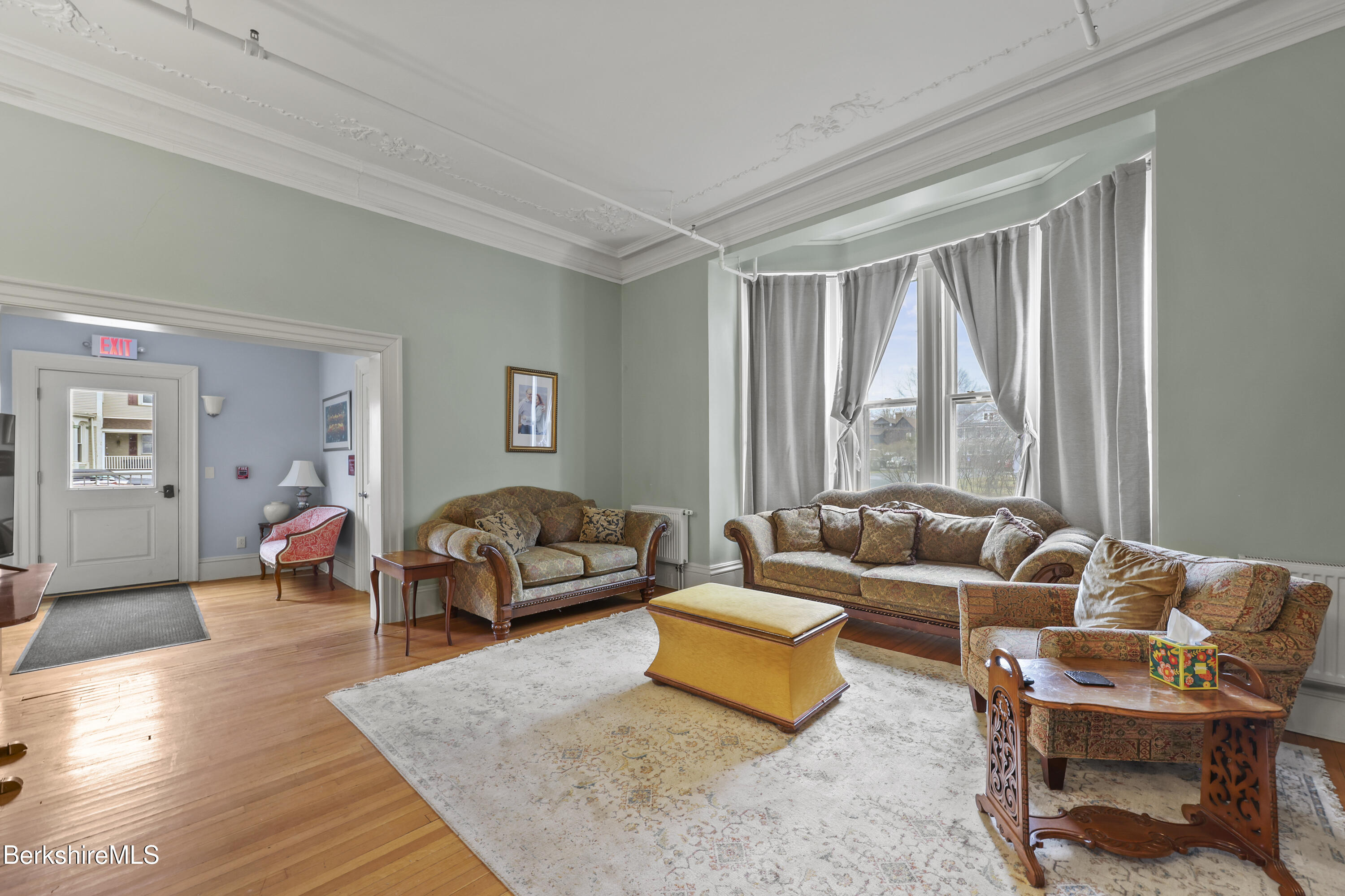 74 Wendell Ave