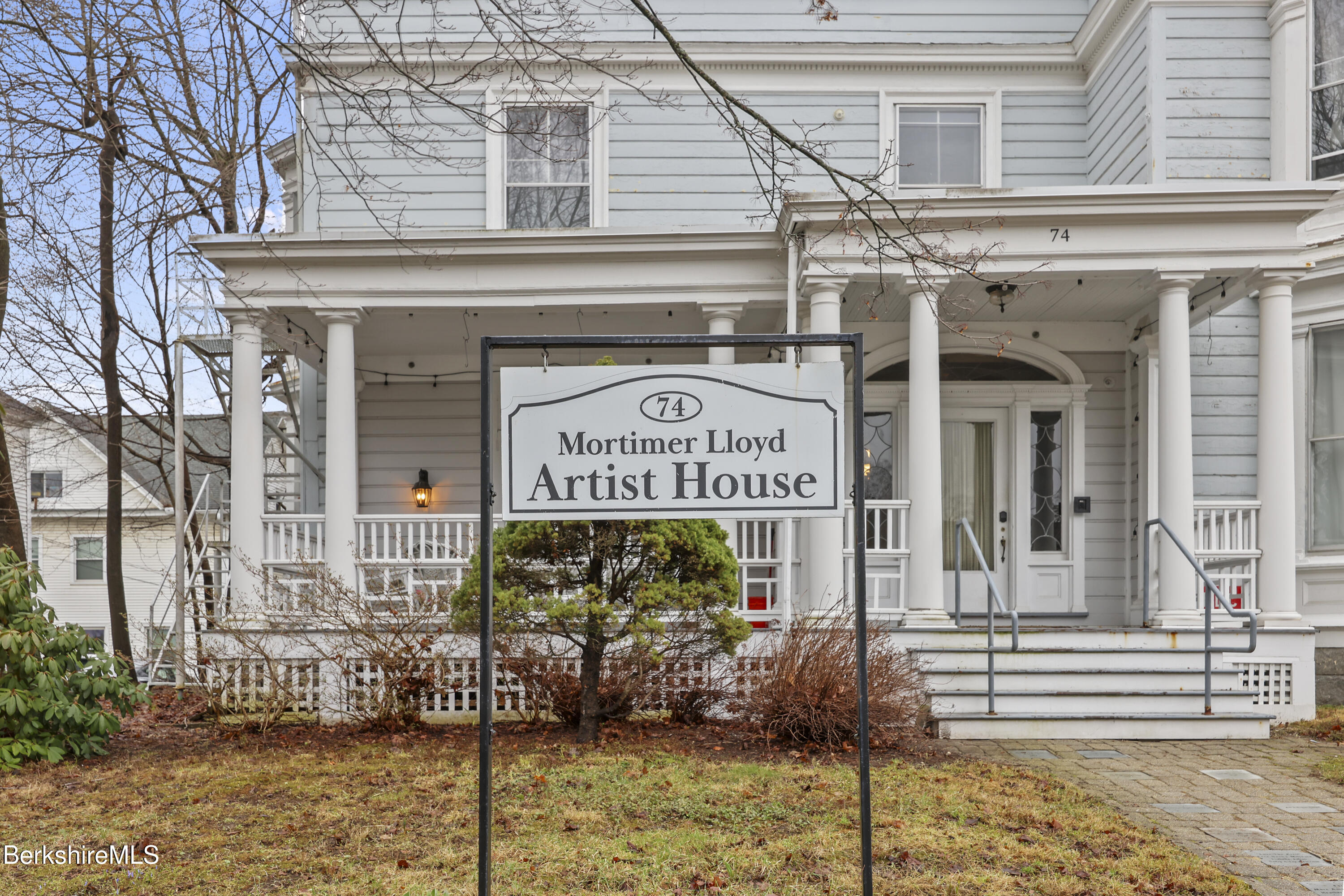 74 Wendell Ave