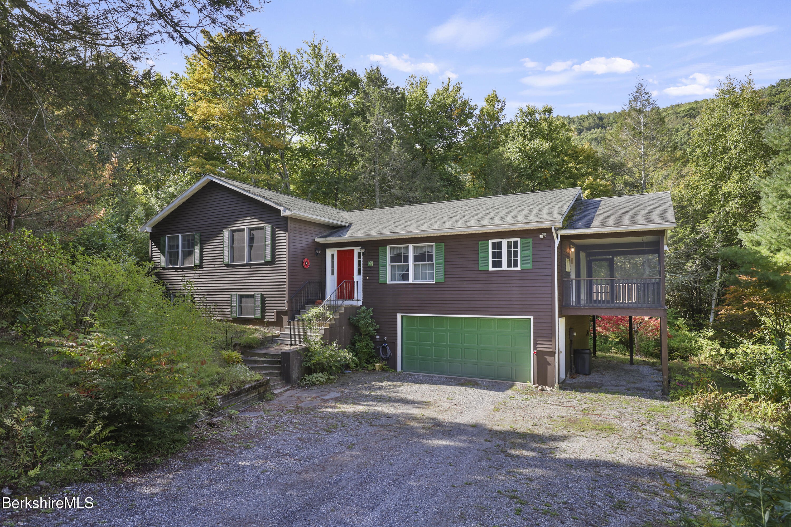 18 Butternut Dr
