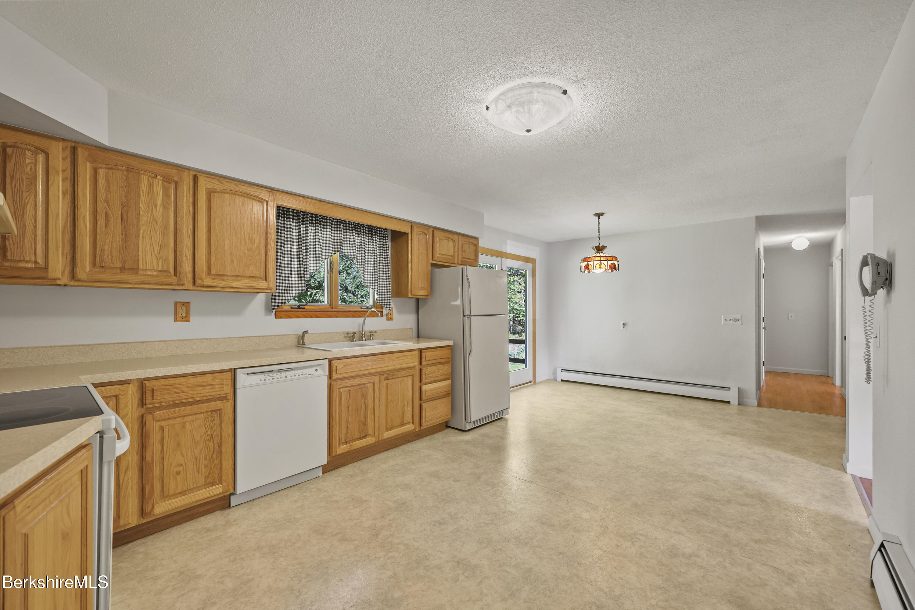 341 Cheshire Rd