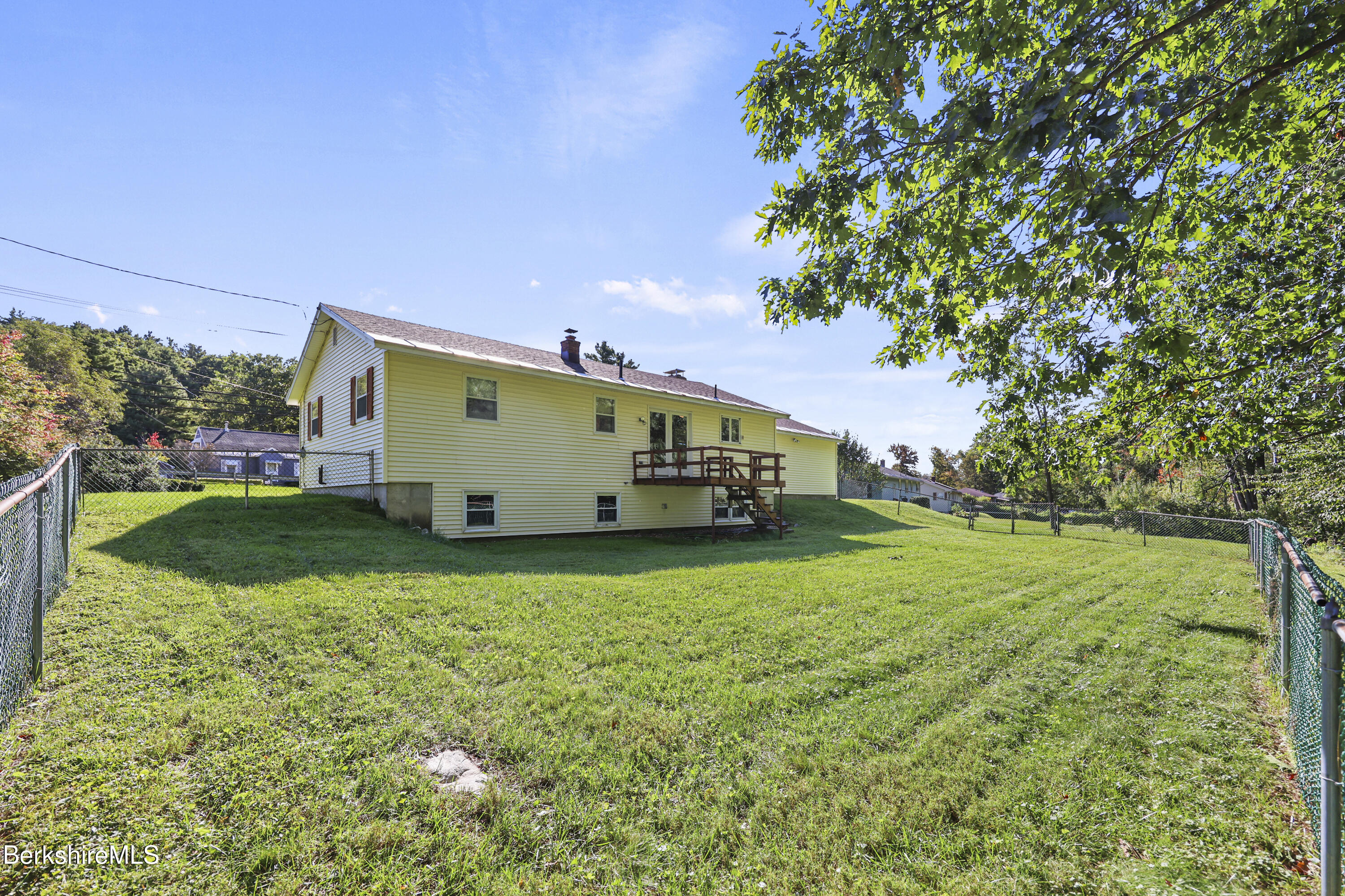 341 Cheshire Rd