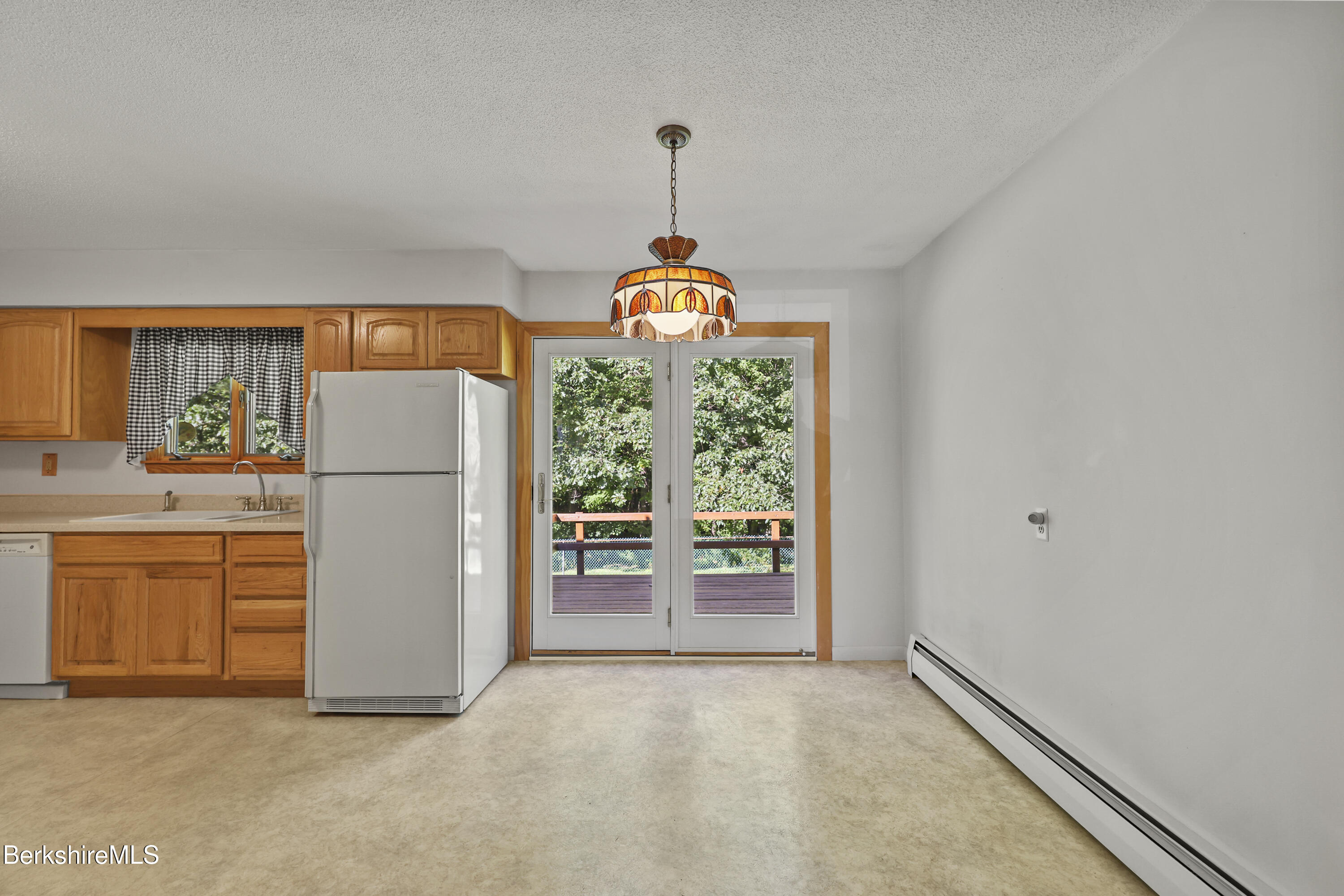 341 Cheshire Rd