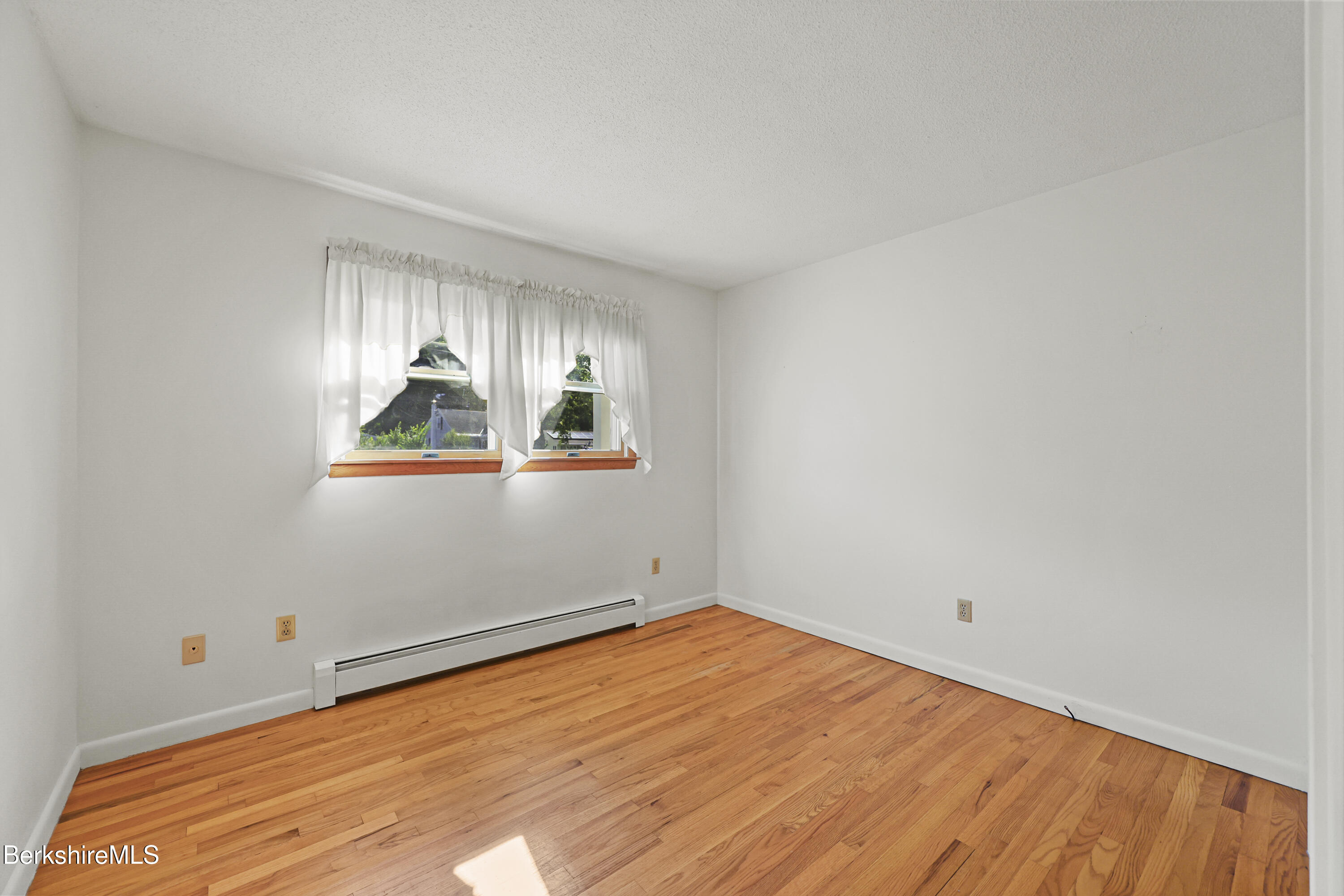 341 Cheshire Rd