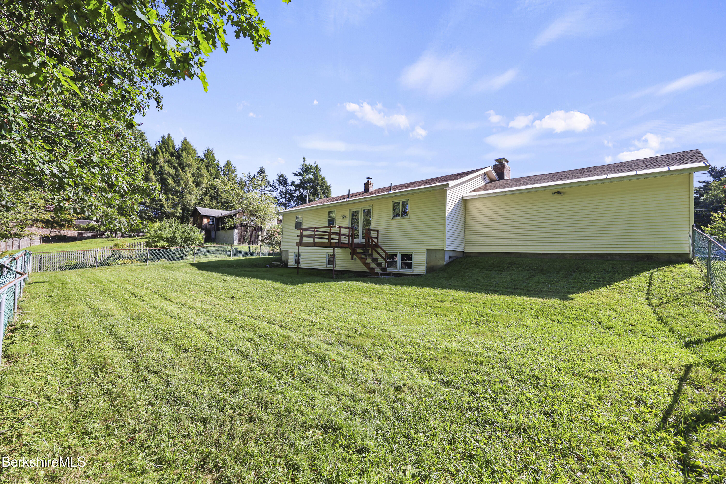 341 Cheshire Rd