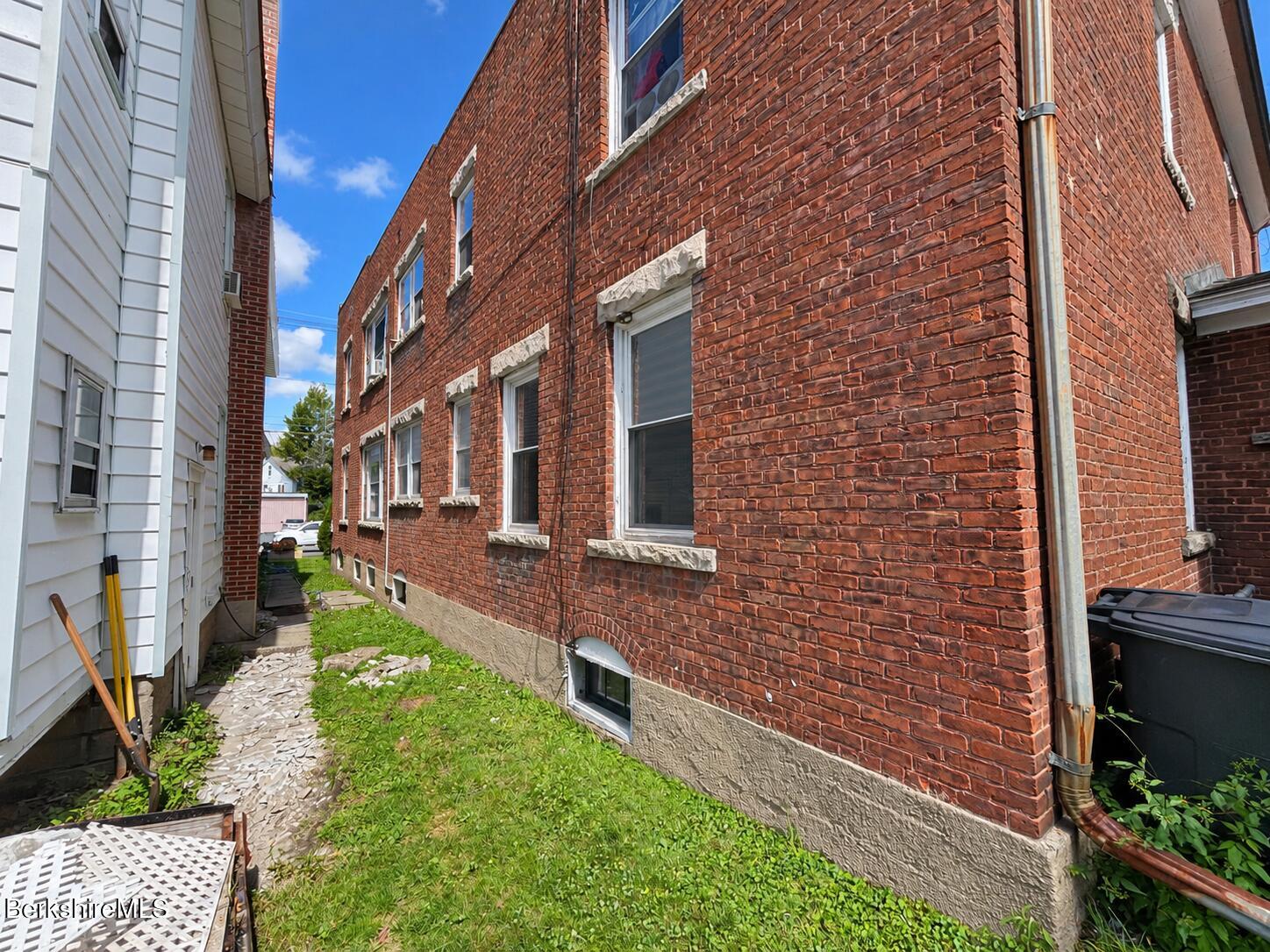 172 Elm St