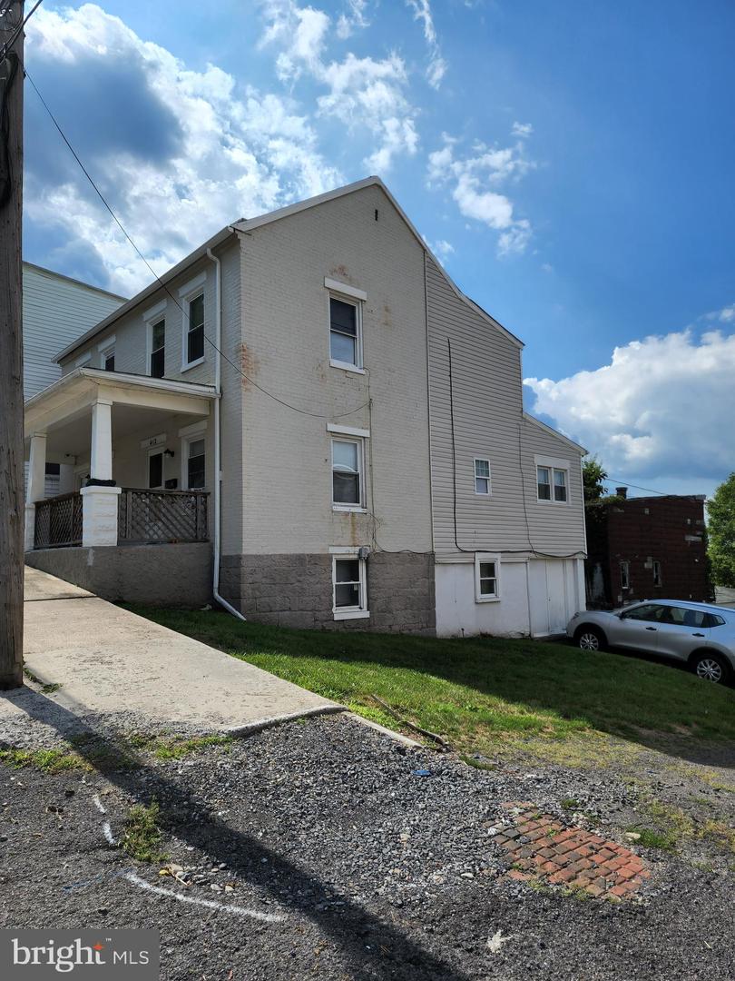 410 Walnut St