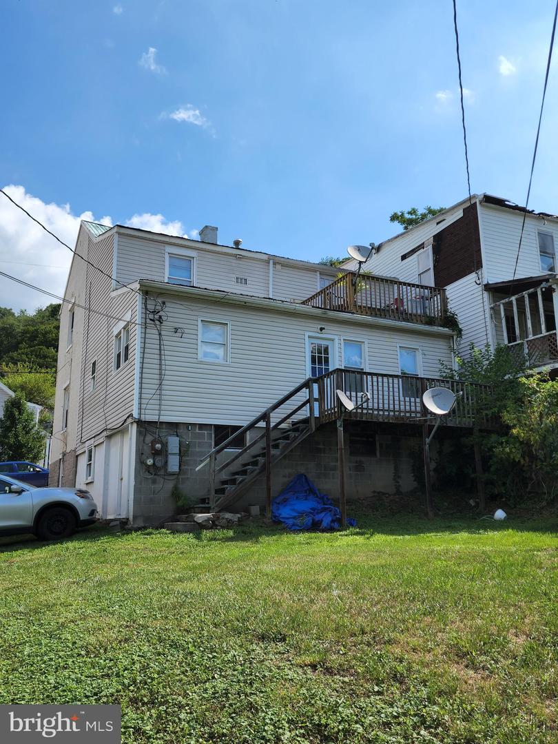 410 Walnut St