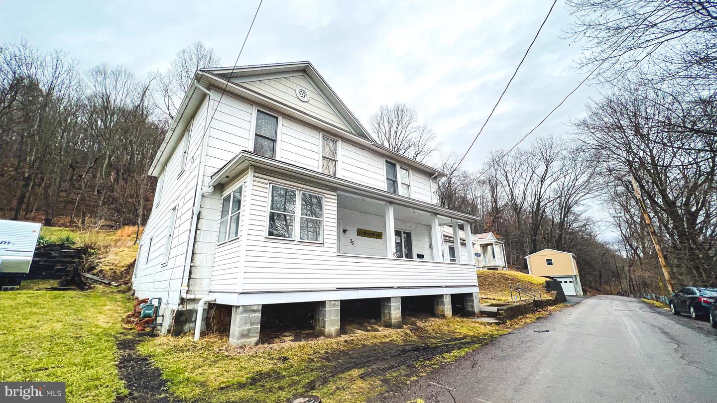35 Furnace St