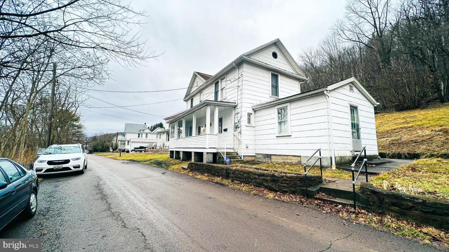 35 Furnace St