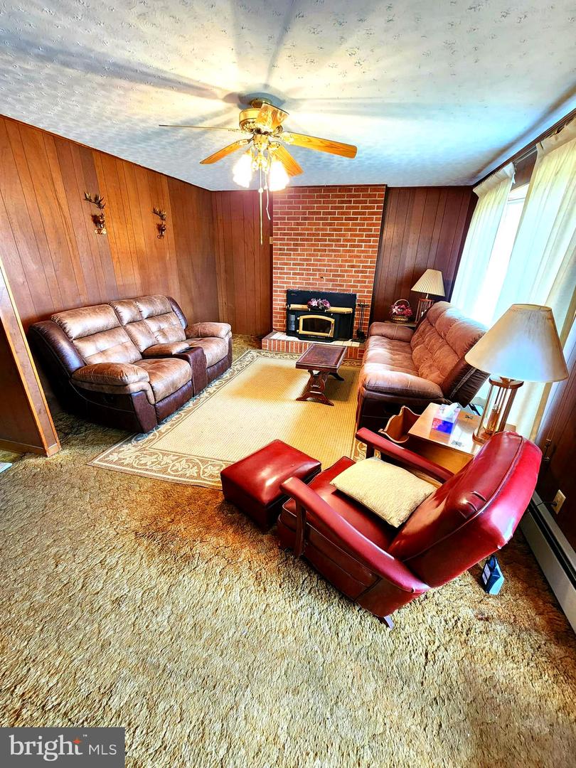 12138 Cash Valley Rd NW