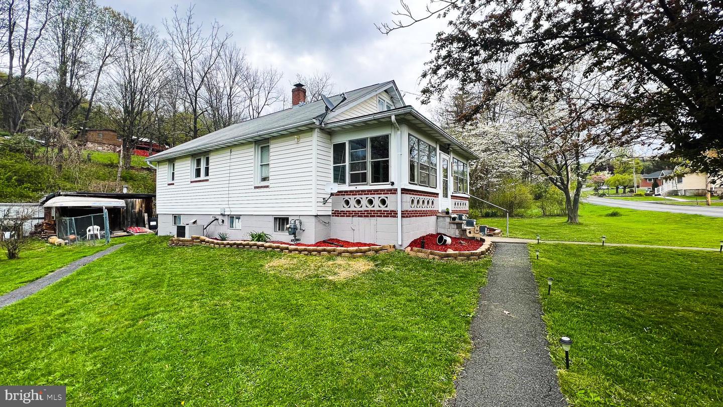 10209 Piney Mountain Rd SW