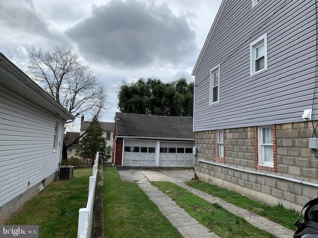 810 Sunbury Ave