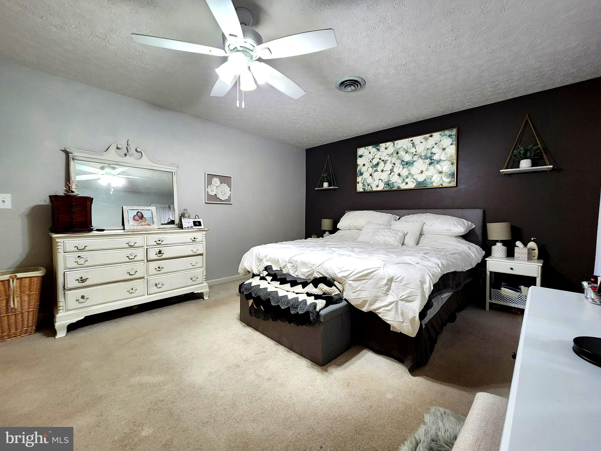 13816 Oleander Dr SW