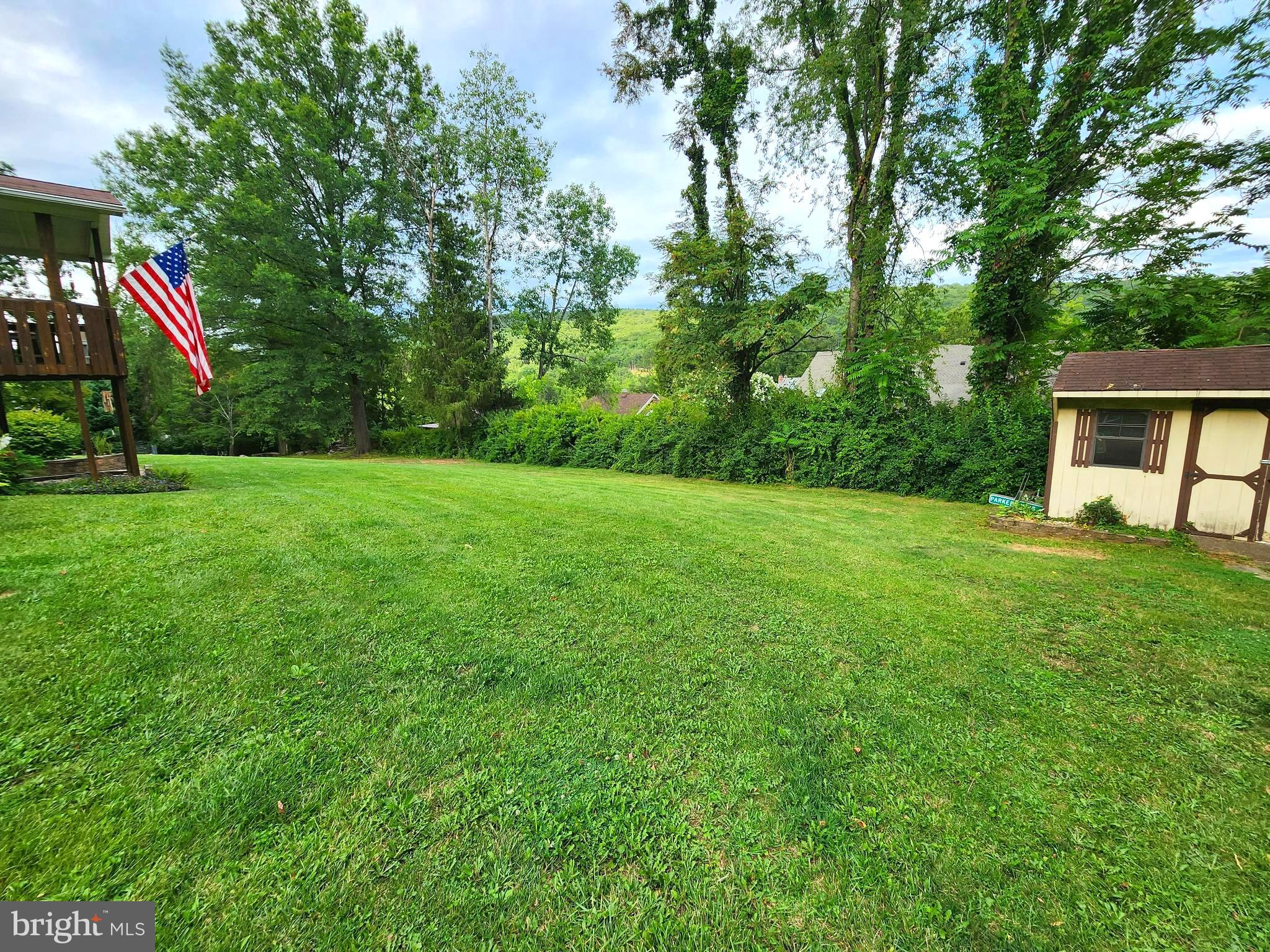 13816 Oleander Dr SW